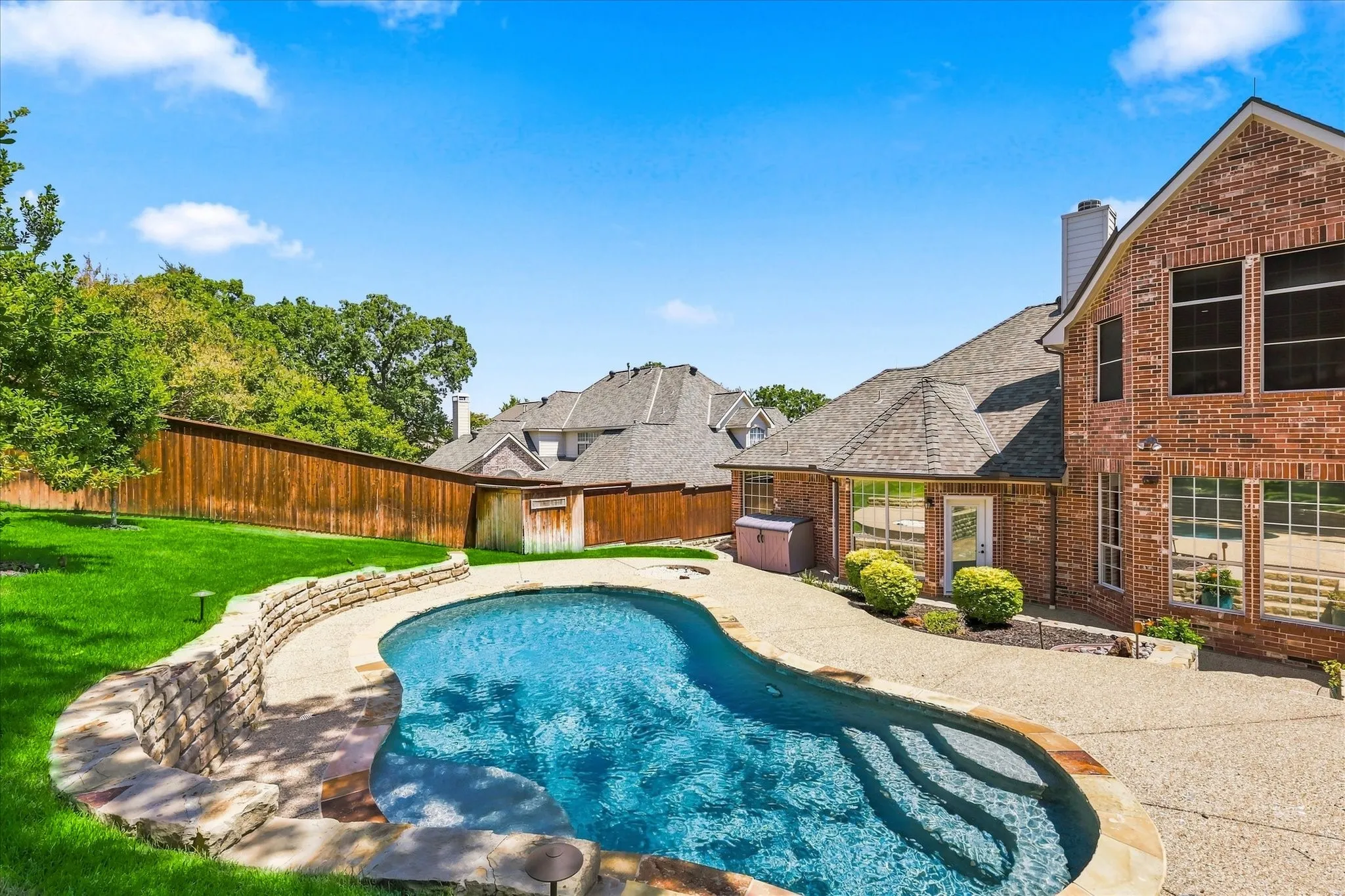 Single Family Residence For Sale in Tarrant County , 708 Lakeway Drive, Keller, Texas 76248, 5 Bedroom, 4 Bathroom, 3 Garage spaces, 4,430 Sqft, built in 1999, mls#21364717, Real Estate Agent in Keller, Homes For Sale in Tarrant county, Homes For Sale in Keller, Realtor in Keller Texas, Real Estate Brokerage Independent Realty Texas, Luminita Cordes Realtor