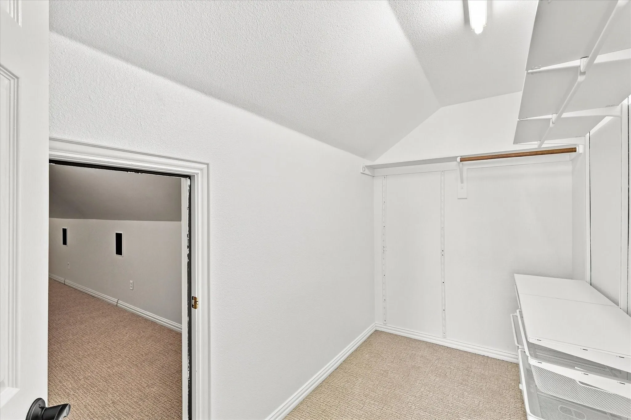 Single Family Residence For Sale in Tarrant County , 708 Lakeway Drive, Keller, Texas 76248, 5 Bedroom, 4 Bathroom, 3 Garage spaces, 4,430 Sqft, built in 1999, mls#21364717, Real Estate Agent in Keller, Homes For Sale in Tarrant county, Homes For Sale in Keller, Realtor in Keller Texas, Real Estate Brokerage Independent Realty Texas, Luminita Cordes Realtor