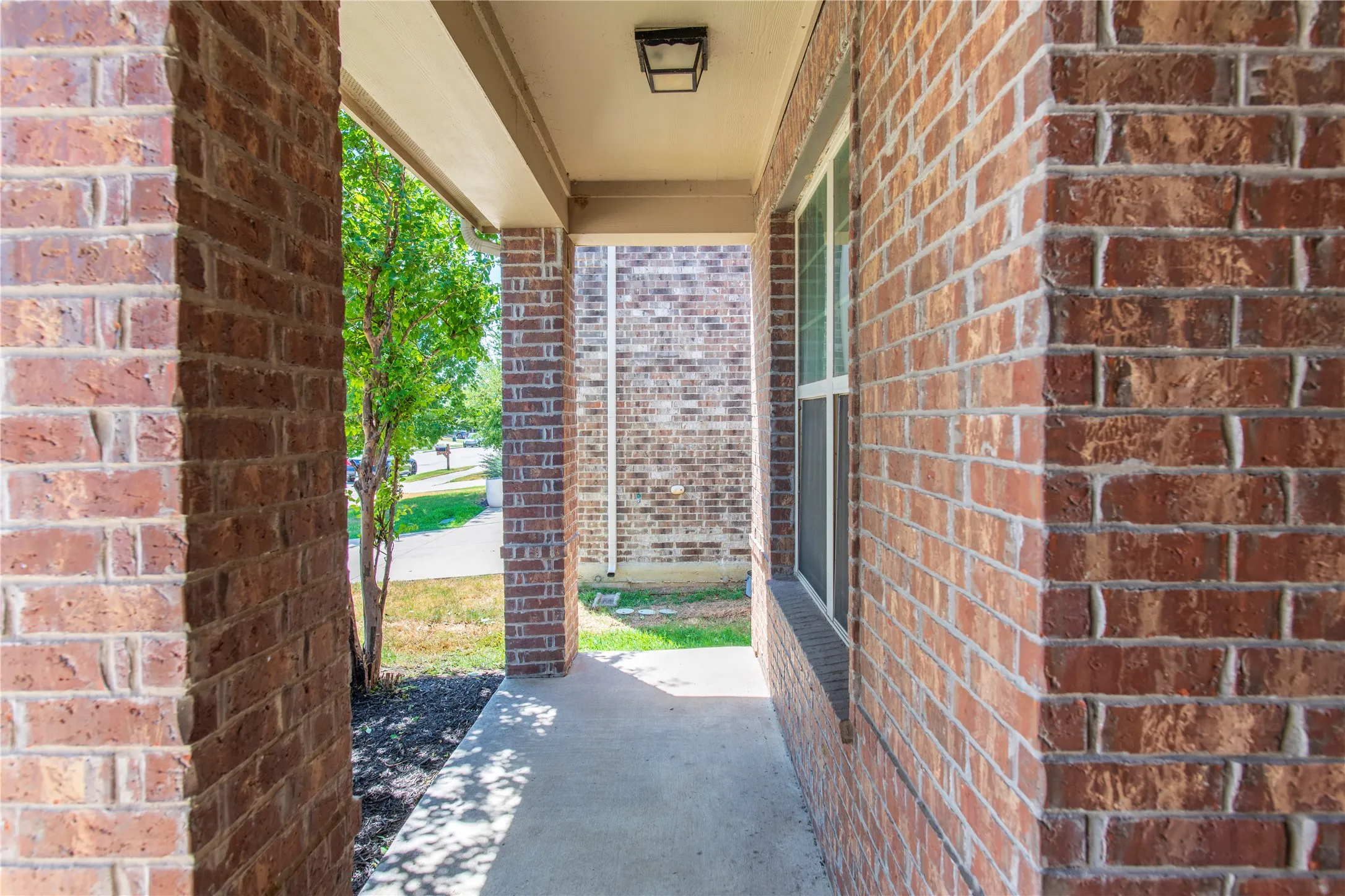 Single Family Residence For Sale in Denton County , 812 Goldenmist Drive, Little Elm, Texas 75068, 5 Bedroom, 4 Bathroom, 2 Garage spaces, 4,050 Sqft, built in 2014, mls#21349612, Real Estate Agent in Little Elm, Homes For Sale in Denton county, Homes For Sale in Little Elm, Realtor in Little Elm Texas, Real Estate Brokerage Independent Realty Texas, Luminita Cordes Realtor