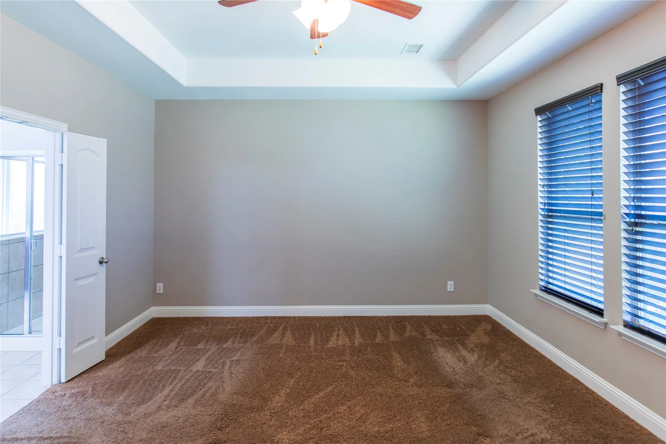 Single Family Residence For Sale in Denton County , 812 Goldenmist Drive, Little Elm, Texas 75068, 5 Bedroom, 4 Bathroom, 2 Garage spaces, 4,050 Sqft, built in 2014, mls#21349612, Real Estate Agent in Little Elm, Homes For Sale in Denton county, Homes For Sale in Little Elm, Realtor in Little Elm Texas, Real Estate Brokerage Independent Realty Texas, Luminita Cordes Realtor