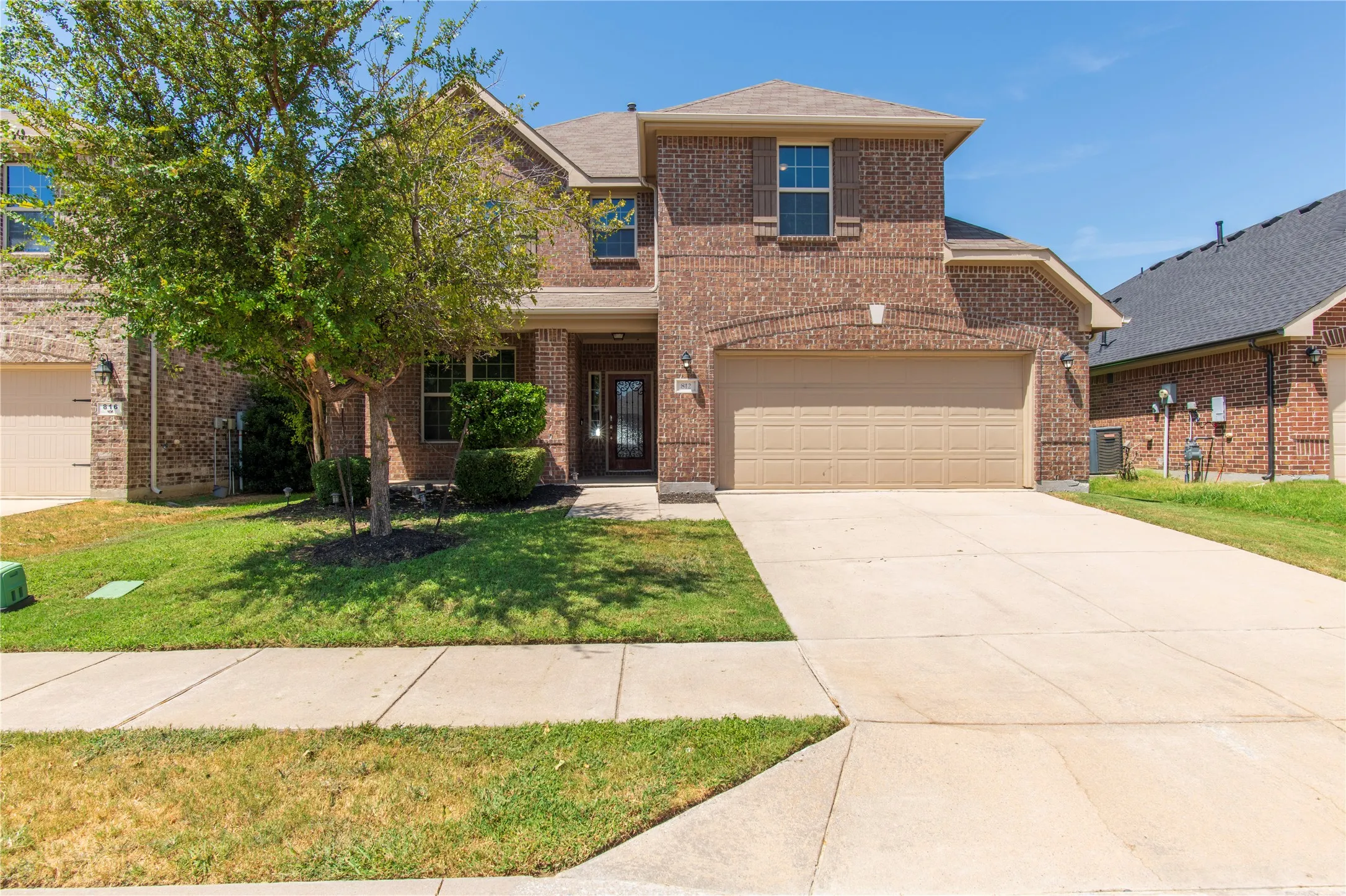 Single Family Residence For Sale in Denton County , 812 Goldenmist Drive, Little Elm, Texas 75068, 5 Bedroom, 4 Bathroom, 2 Garage spaces, 4,050 Sqft, built in 2014, mls#21349612, Real Estate Agent in Little Elm, Homes For Sale in Denton county, Homes For Sale in Little Elm, Realtor in Little Elm Texas, Real Estate Brokerage Independent Realty Texas, Luminita Cordes Realtor