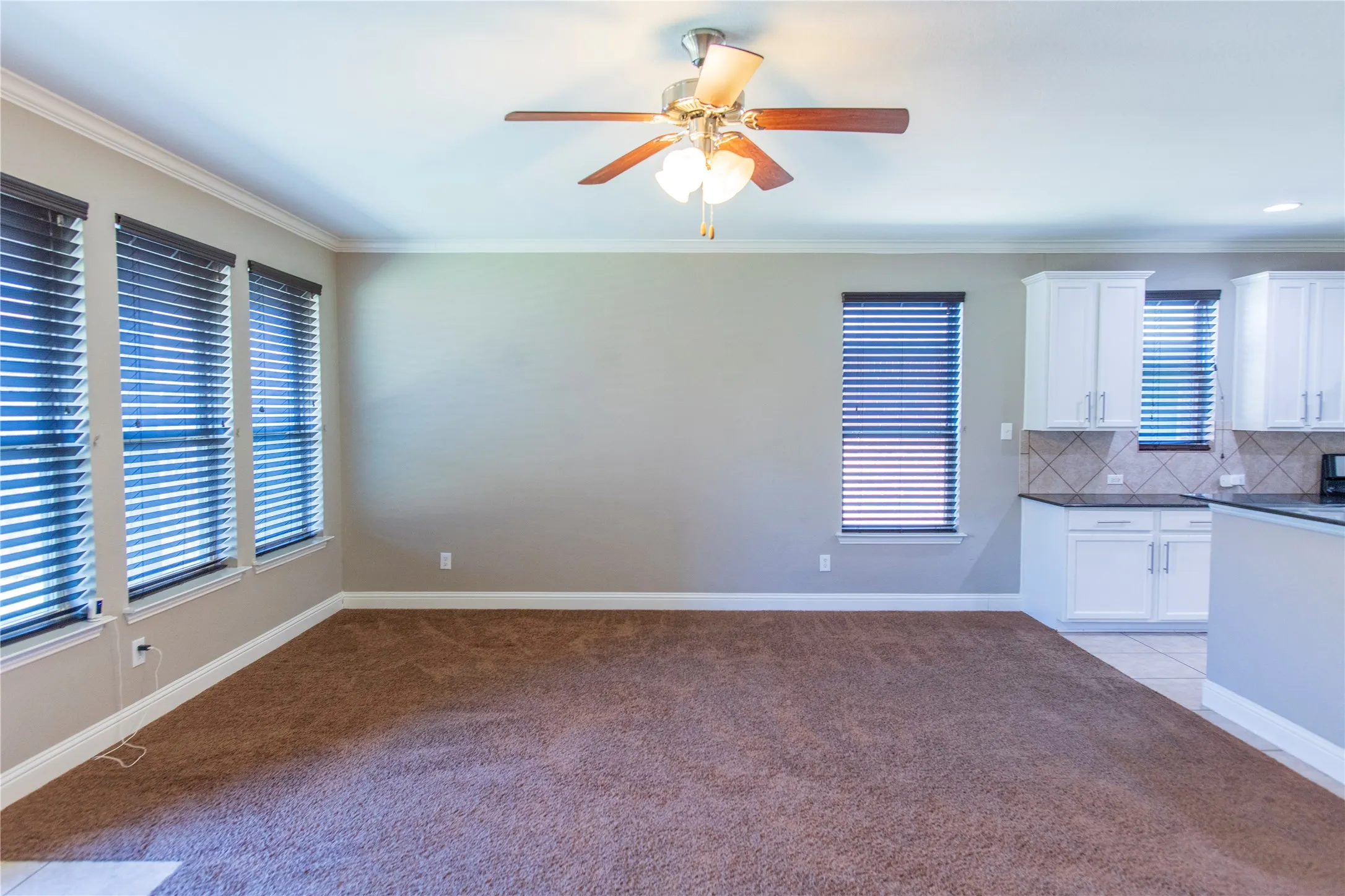 Single Family Residence For Sale in Denton County , 812 Goldenmist Drive, Little Elm, Texas 75068, 5 Bedroom, 4 Bathroom, 2 Garage spaces, 4,050 Sqft, built in 2014, mls#21349612, Real Estate Agent in Little Elm, Homes For Sale in Denton county, Homes For Sale in Little Elm, Realtor in Little Elm Texas, Real Estate Brokerage Independent Realty Texas, Luminita Cordes Realtor