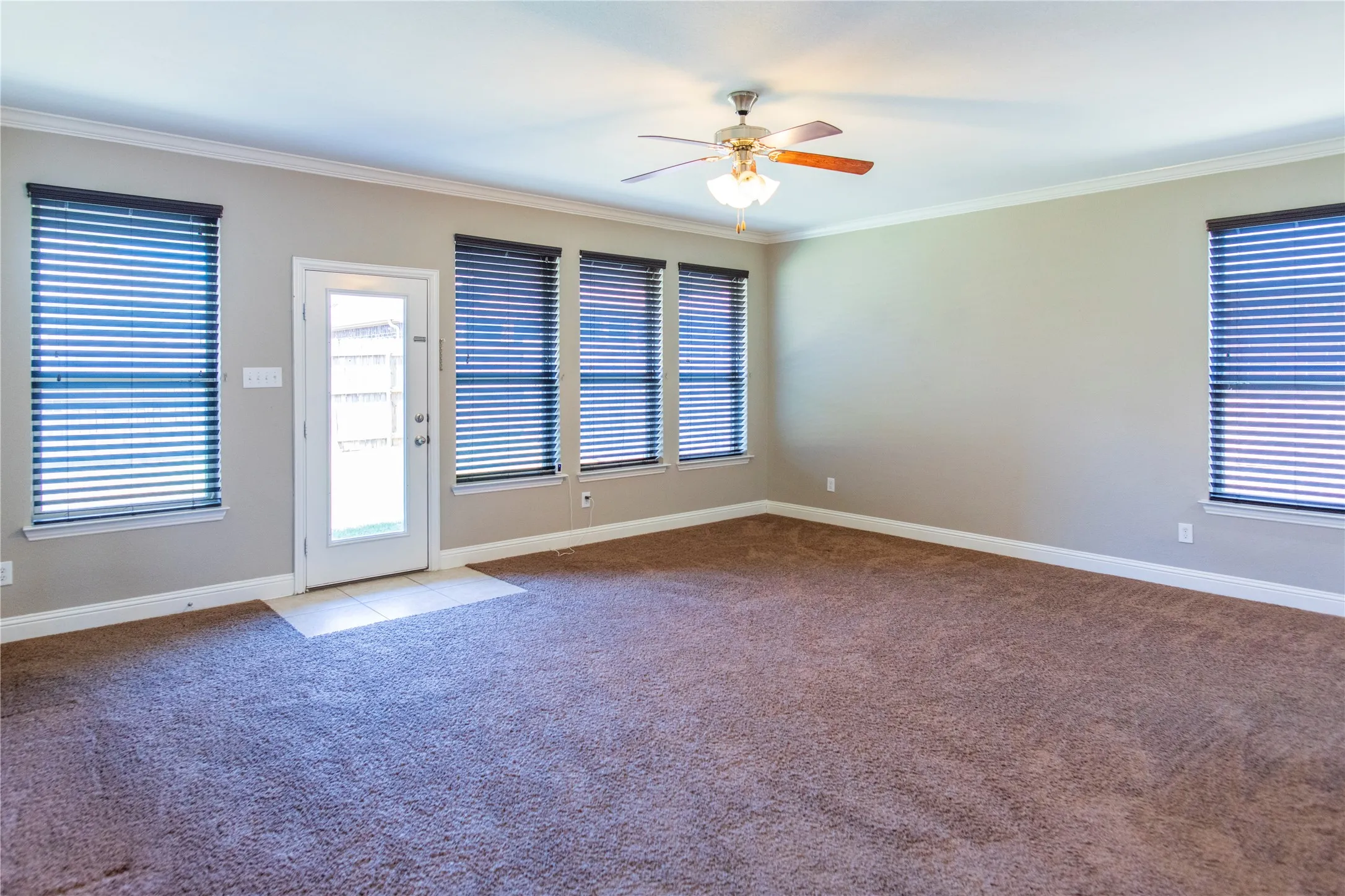 Single Family Residence For Sale in Denton County , 812 Goldenmist Drive, Little Elm, Texas 75068, 5 Bedroom, 4 Bathroom, 2 Garage spaces, 4,050 Sqft, built in 2014, mls#21349612, Real Estate Agent in Little Elm, Homes For Sale in Denton county, Homes For Sale in Little Elm, Realtor in Little Elm Texas, Real Estate Brokerage Independent Realty Texas, Luminita Cordes Realtor