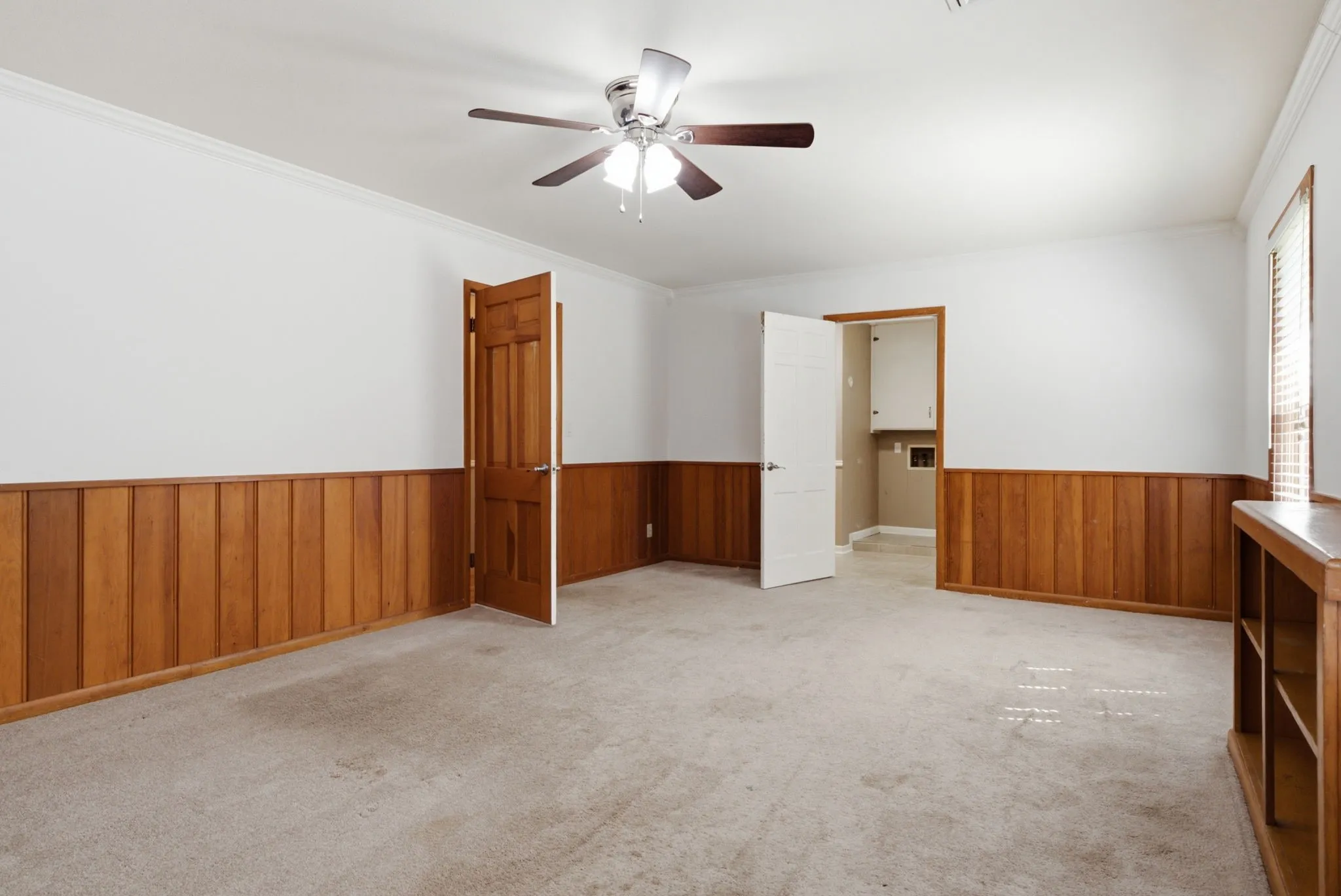 Single Family Residence For Sale in Marion County , 1316 Pine Hill Drive, Jefferson, Texas 75657, 3 Bedroom, 3 Bathroom, 2 Garage spaces, 3,444 Sqft, built in 1970, Price $325,000, mls#21365884, Real Estate Agent in Jefferson, Homes For Sale in Marion county, Homes For Sale in Jefferson, Realtor in Jefferson Texas, Real Estate Brokerage Independent Realty Texas, Luminita Cordes Realtor