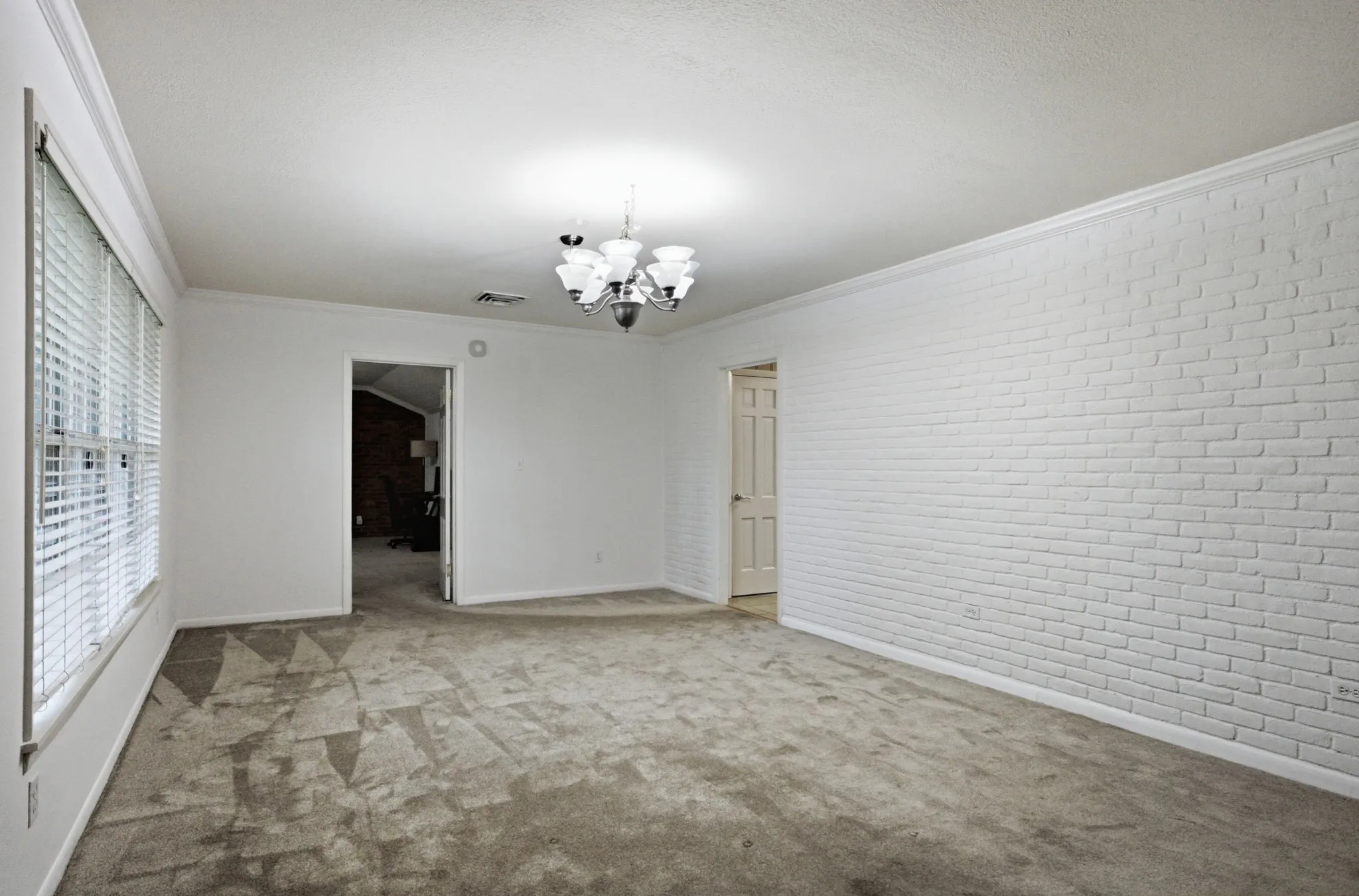 Single Family Residence For Sale in Marion County , 1316 Pine Hill Drive, Jefferson, Texas 75657, 3 Bedroom, 3 Bathroom, 2 Garage spaces, 3,444 Sqft, built in 1970, Price $325,000, mls#21365884, Real Estate Agent in Jefferson, Homes For Sale in Marion county, Homes For Sale in Jefferson, Realtor in Jefferson Texas, Real Estate Brokerage Independent Realty Texas, Luminita Cordes Realtor
