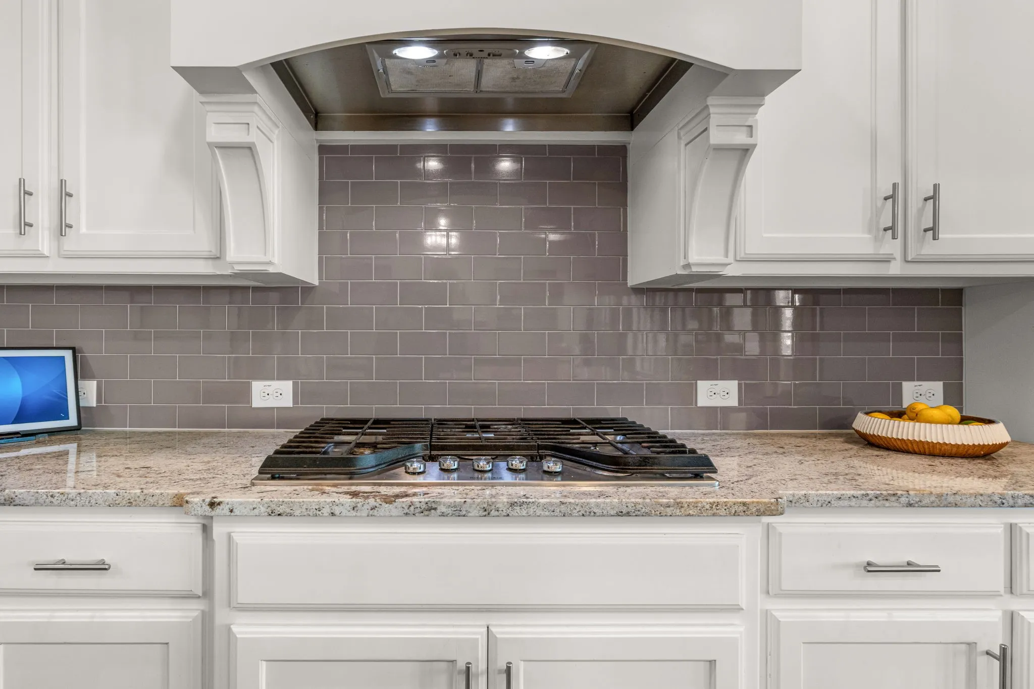 Single Family Residence For Sale in Collin County , 1720 Lexington Avenue, Prosper, Texas 75078, 4 Bedroom, 5 Bathroom, 3 Garage spaces, 3,633 Sqft, built in 2018, mls#21364102, Real Estate Agent in Prosper, Homes For Sale in Collin county, Homes For Sale in Prosper, Realtor in Prosper Texas, Real Estate Brokerage Independent Realty Texas, Luminita Cordes Realtor