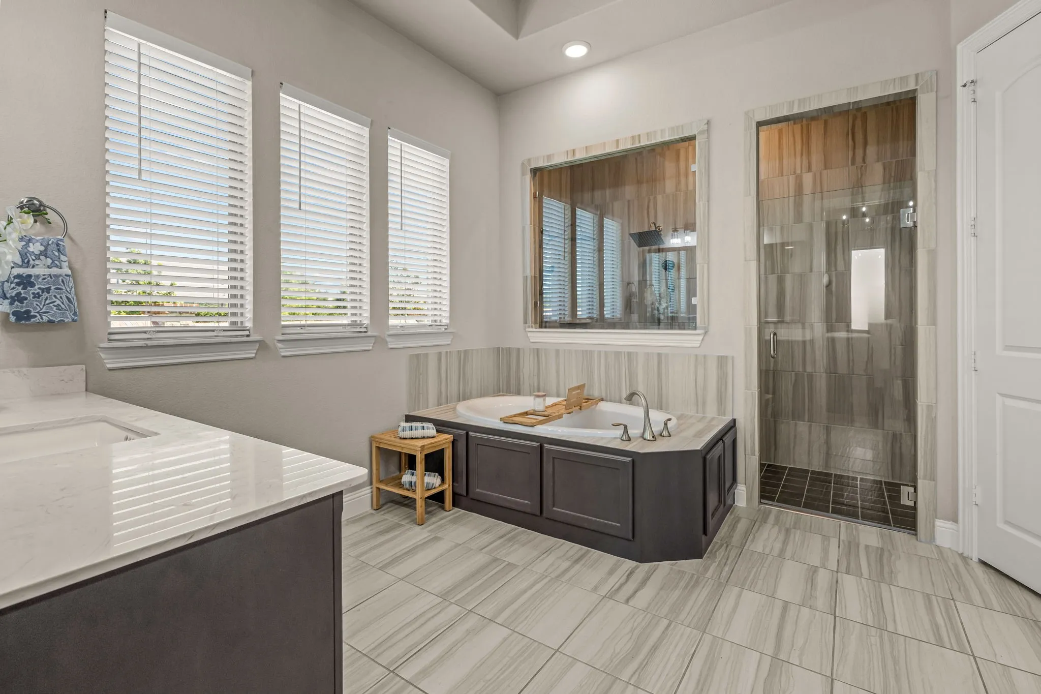Single Family Residence For Sale in Collin County , 1720 Lexington Avenue, Prosper, Texas 75078, 4 Bedroom, 5 Bathroom, 3 Garage spaces, 3,633 Sqft, built in 2018, mls#21364102, Real Estate Agent in Prosper, Homes For Sale in Collin county, Homes For Sale in Prosper, Realtor in Prosper Texas, Real Estate Brokerage Independent Realty Texas, Luminita Cordes Realtor