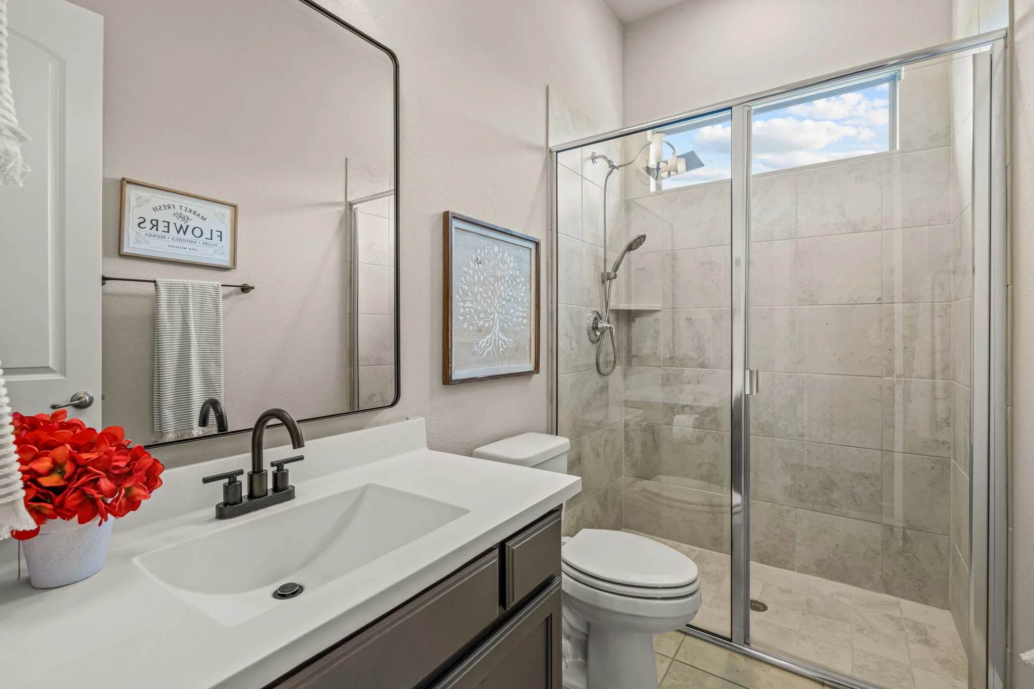 Single Family Residence For Sale in Collin County , 1720 Lexington Avenue, Prosper, Texas 75078, 4 Bedroom, 5 Bathroom, 3 Garage spaces, 3,633 Sqft, built in 2018, mls#21364102, Real Estate Agent in Prosper, Homes For Sale in Collin county, Homes For Sale in Prosper, Realtor in Prosper Texas, Real Estate Brokerage Independent Realty Texas, Luminita Cordes Realtor