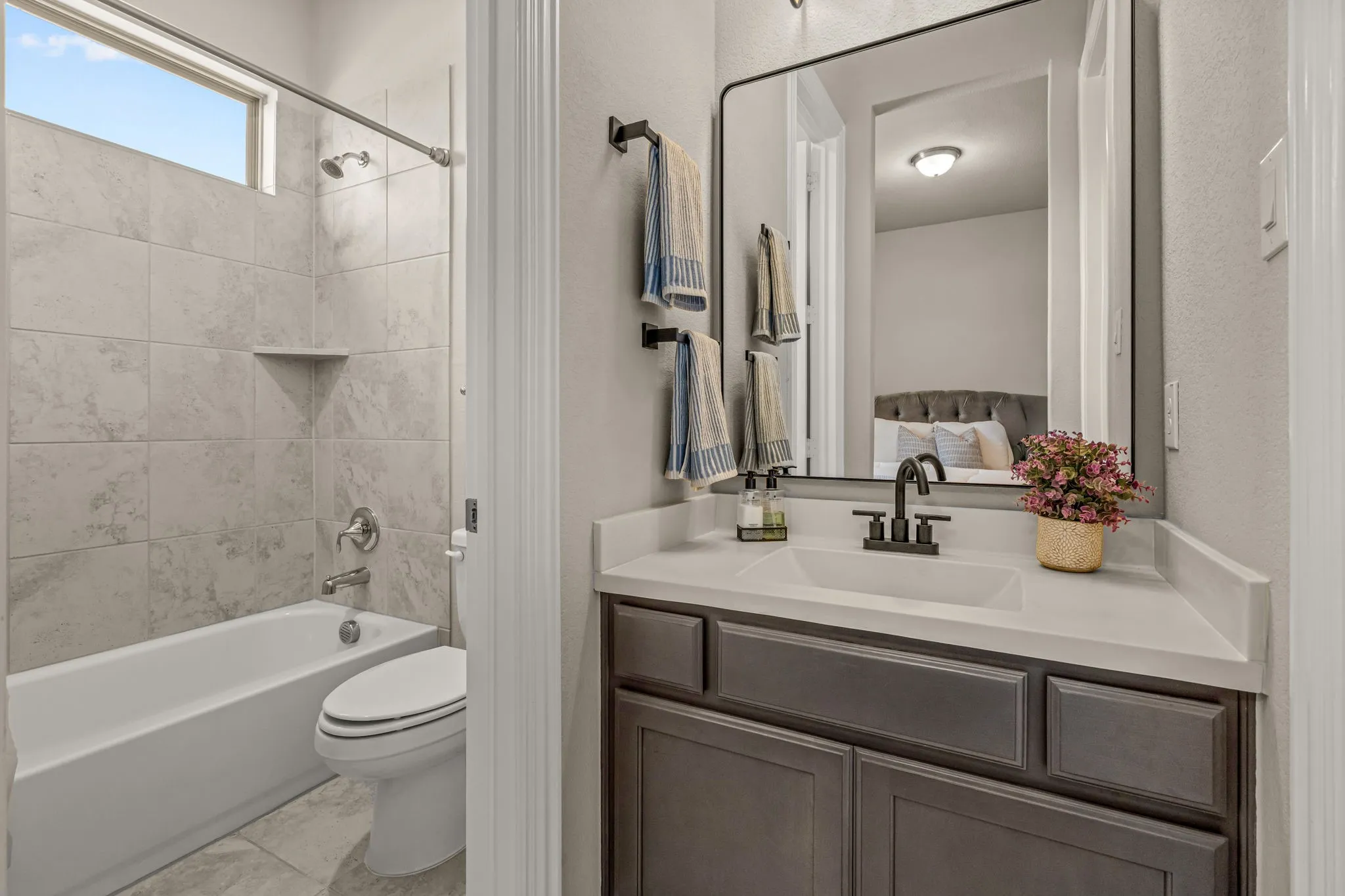 Single Family Residence For Sale in Collin County , 1720 Lexington Avenue, Prosper, Texas 75078, 4 Bedroom, 5 Bathroom, 3 Garage spaces, 3,633 Sqft, built in 2018, mls#21364102, Real Estate Agent in Prosper, Homes For Sale in Collin county, Homes For Sale in Prosper, Realtor in Prosper Texas, Real Estate Brokerage Independent Realty Texas, Luminita Cordes Realtor