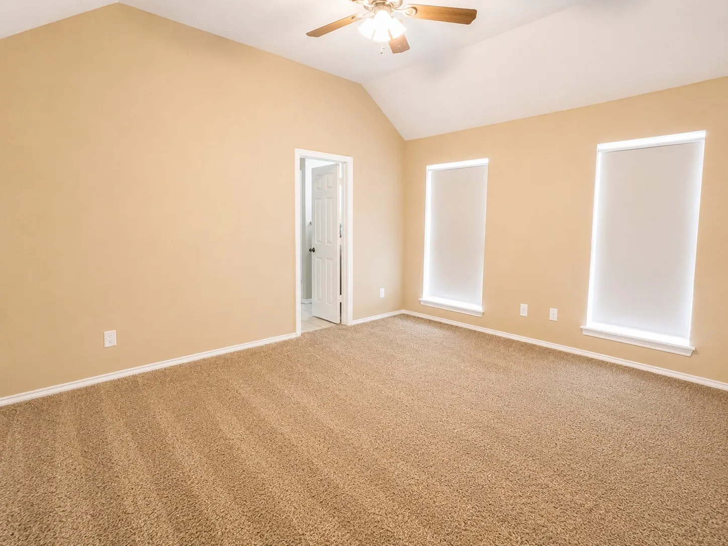 Single Family Residence For Rent in Denton County , 809 Mesa Drive, Sanger, Texas 76266, 3 Bedroom, 2 Bathroom, 2 Garage spaces, 1,323 Sqft, built in 2001, mls#21365889, Real Estate Agent in Sanger, Homes For Rent in Denton county, Homes For Rent in Sanger, Realtor in Sanger Texas, Real Estate Brokerage Independent Realty Texas, Luminita Cordes Realtor