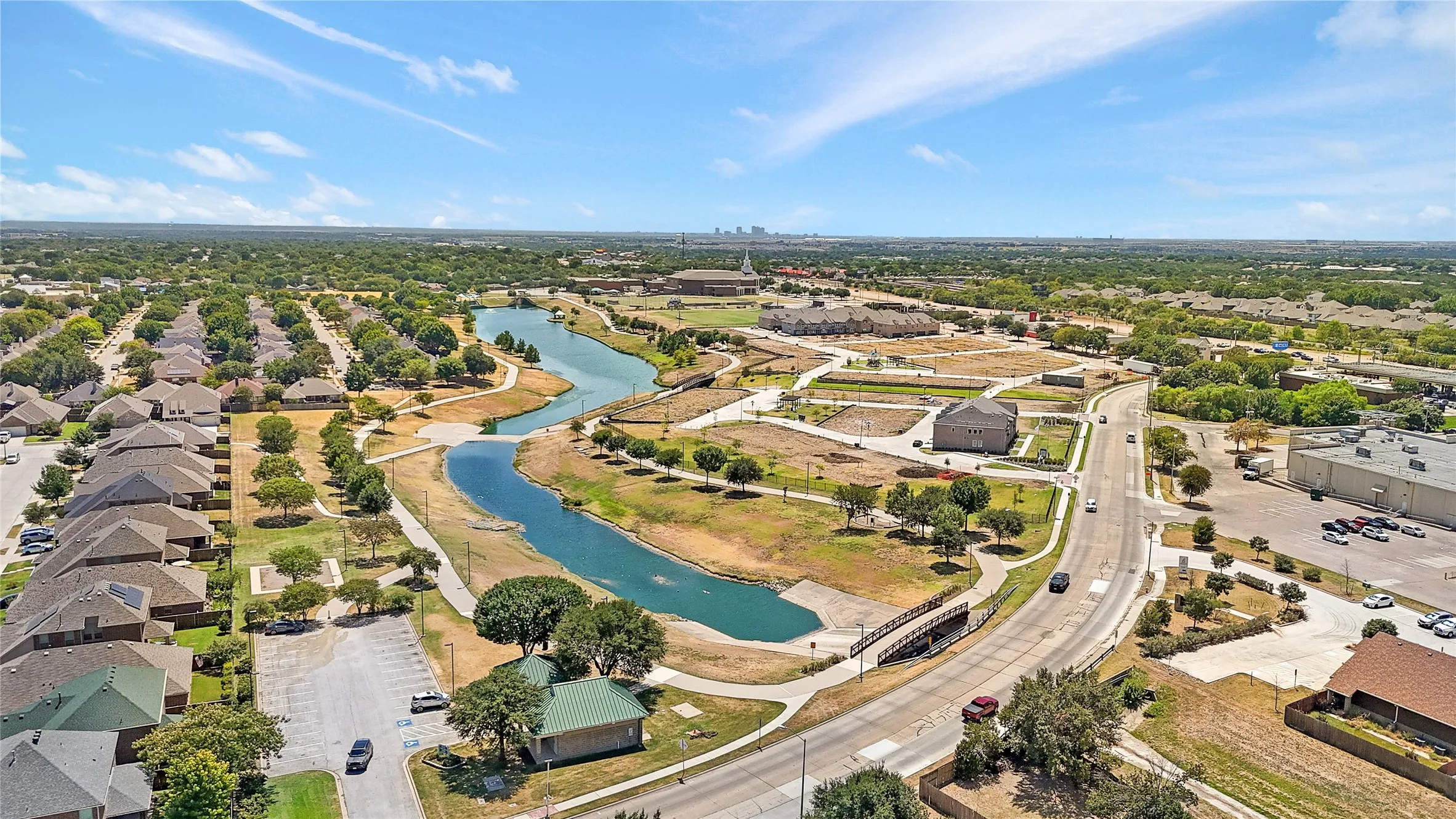 Single Family Residence For Sale in Tarrant County , 7429 Amber Drive, Watauga, Texas 76148, 3 Bedroom, 2 Bathroom, 2 Garage spaces, 1,671 Sqft, built in 1994, mls#21365673, Real Estate Agent in Watauga, Homes For Sale in Tarrant county, Homes For Sale in Watauga, Realtor in Watauga Texas, Real Estate Brokerage Independent Realty Texas, Luminita Cordes Realtor