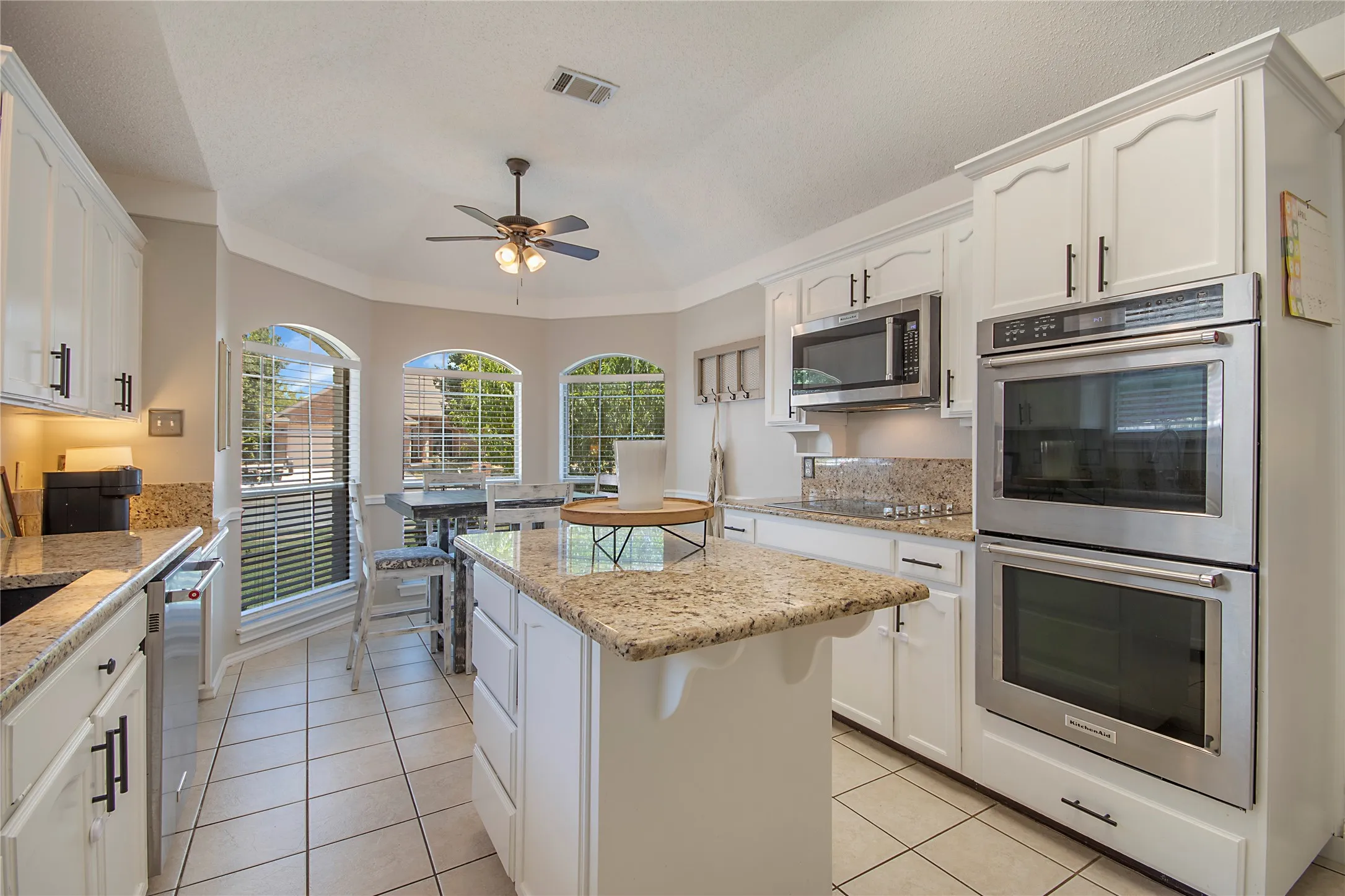 Single Family Residence For Sale in Tarrant County , 7429 Amber Drive, Watauga, Texas 76148, 3 Bedroom, 2 Bathroom, 2 Garage spaces, 1,671 Sqft, built in 1994, mls#21365673, Real Estate Agent in Watauga, Homes For Sale in Tarrant county, Homes For Sale in Watauga, Realtor in Watauga Texas, Real Estate Brokerage Independent Realty Texas, Luminita Cordes Realtor
