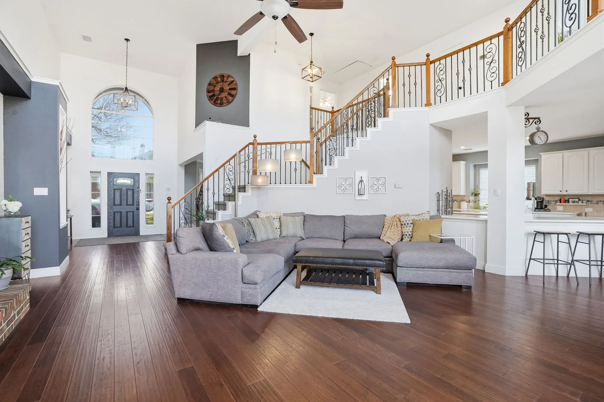 Single Family Residence For Sale in Collin County , 2603 Cheverny Drive, Mc Kinney, Texas 75070, 5 Bedroom, 4 Bathroom, 2 Garage spaces, 4,038 Sqft, built in 1995, mls#21363724, Real Estate Agent in Mc Kinney, Homes For Sale in Collin county, Homes For Sale in Mc Kinney, Realtor in Mc Kinney Texas, Real Estate Brokerage Independent Realty Texas, Luminita Cordes Realtor
