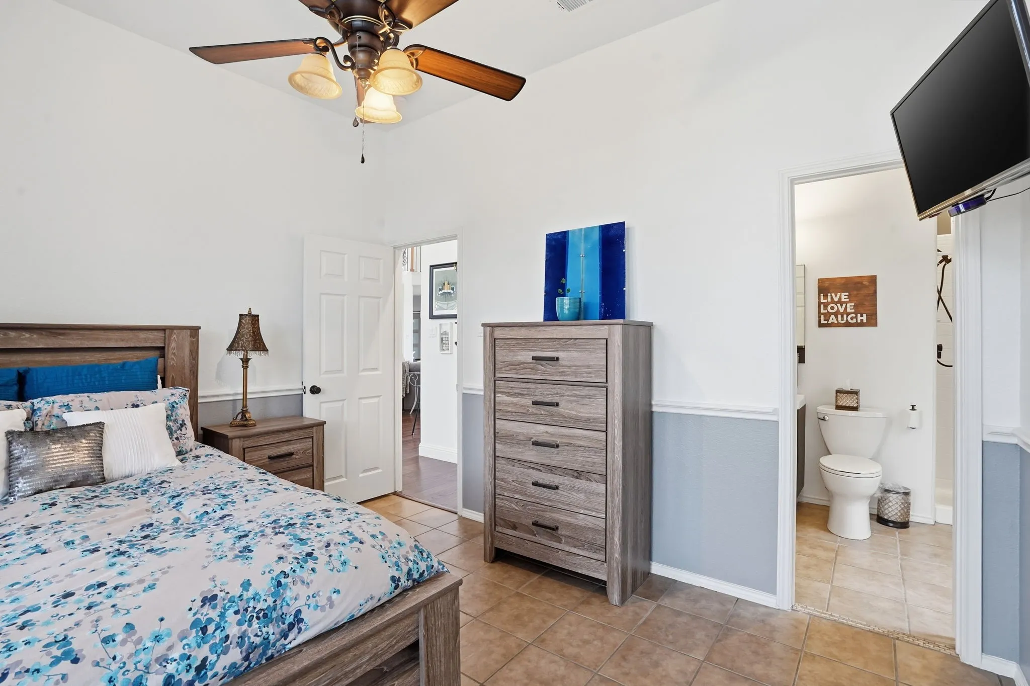 Second downstairs en-suite perfect for older family member or guests!