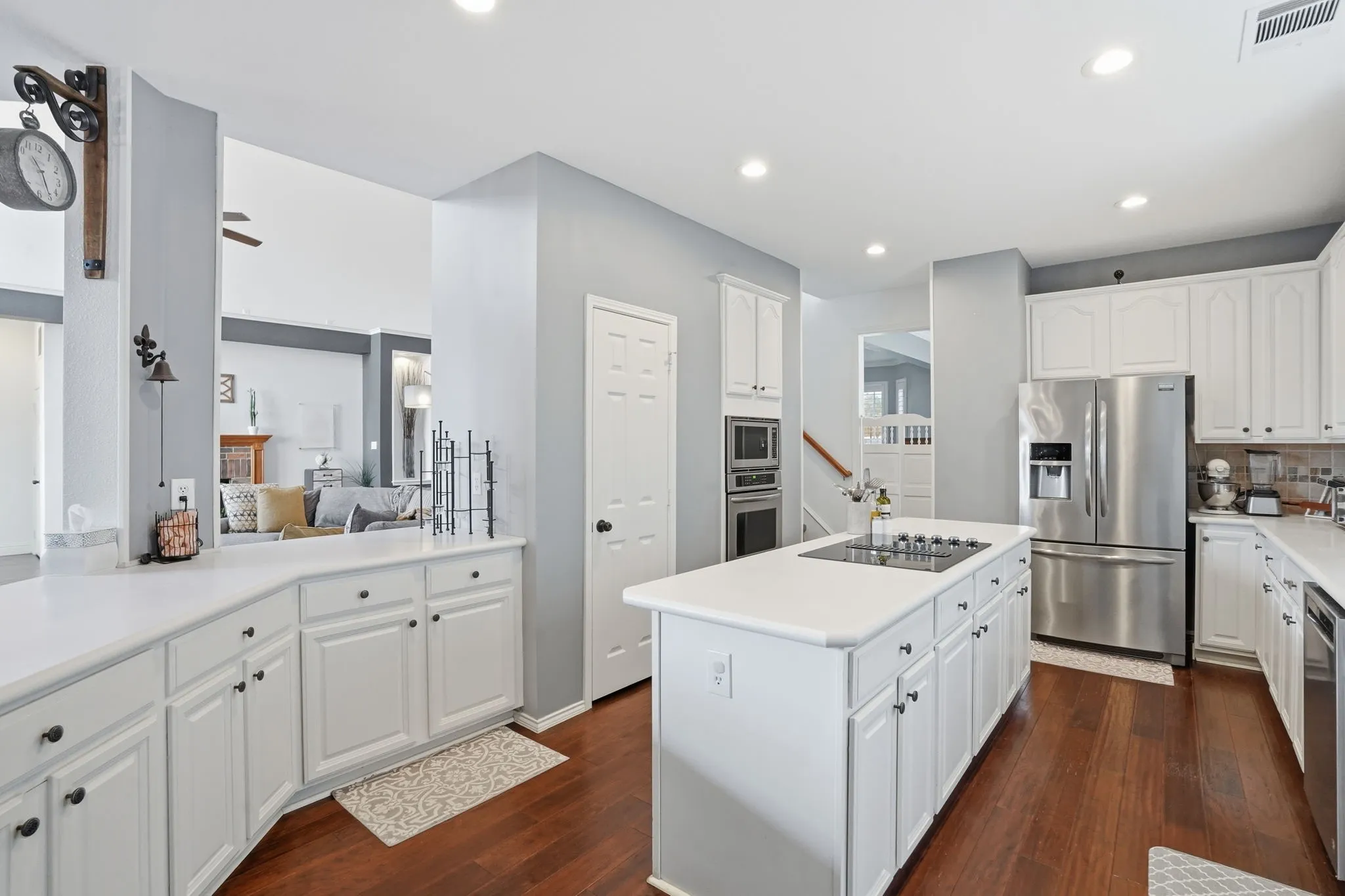 Single Family Residence For Sale in Collin County , 2603 Cheverny Drive, Mc Kinney, Texas 75070, 5 Bedroom, 4 Bathroom, 2 Garage spaces, 4,038 Sqft, built in 1995, mls#21363724, Real Estate Agent in Mc Kinney, Homes For Sale in Collin county, Homes For Sale in Mc Kinney, Realtor in Mc Kinney Texas, Real Estate Brokerage Independent Realty Texas, Luminita Cordes Realtor