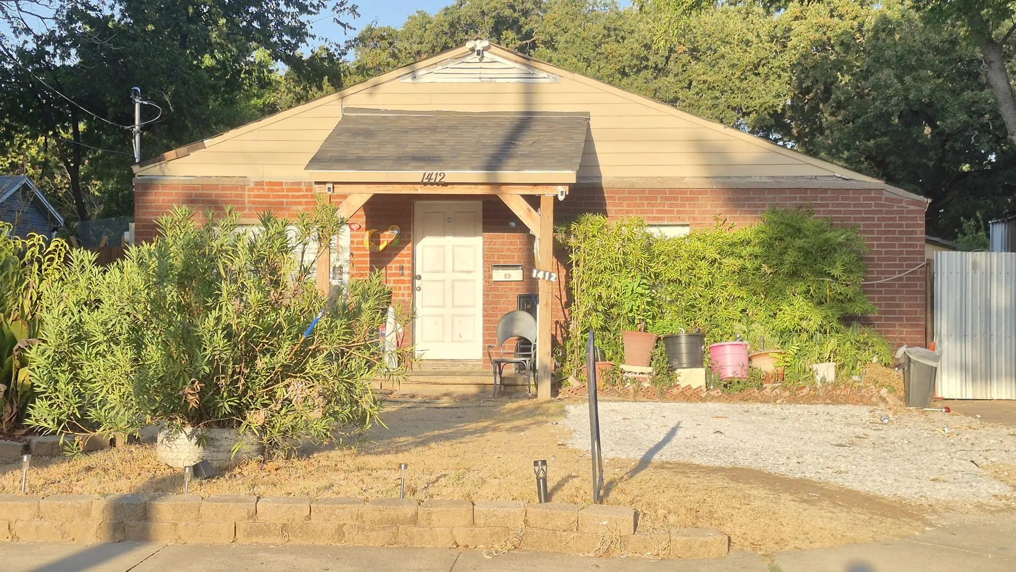Single Family Residence For Sale in Dallas County , 1412 Balleywood Road, Irving, Texas 75060, 2 Bedroom, 3 Bathroom, Garage spaces, 1,353 Sqft, built in 1950, mls#21365896, Real Estate Agent in Irving, Homes For Sale in Dallas county, Homes For Sale in Irving, Realtor in Irving Texas, Real Estate Brokerage Independent Realty Texas, Luminita Cordes Realtor