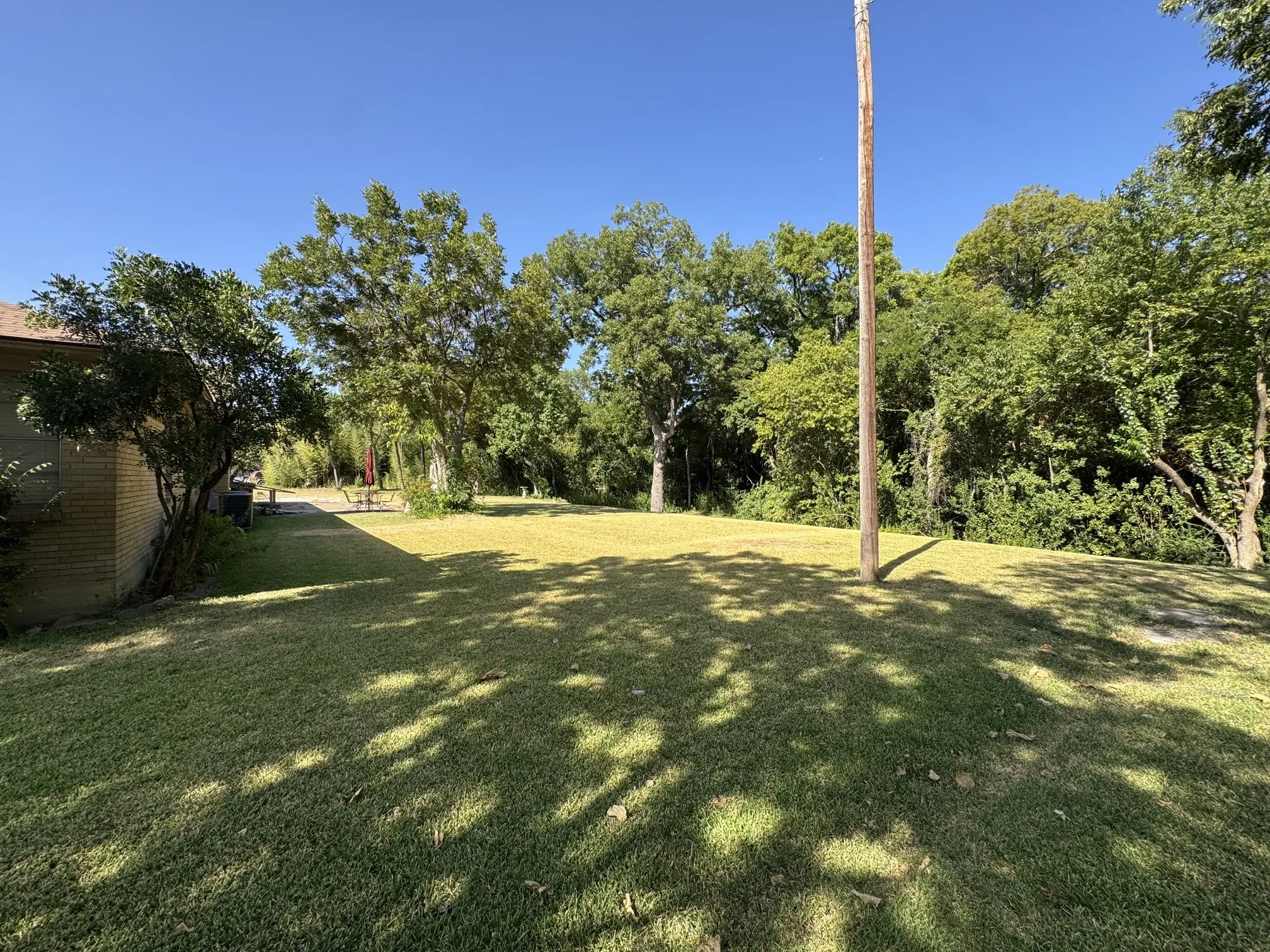Single Family Residence For Sale in Dallas County , 1620 N Houston School Road, Lancaster, Texas 75134, 3 Bedroom, 2 Bathroom, 2 Garage spaces, 1,732 Sqft, built in 1965, mls#21365878, Real Estate Agent in Lancaster, Homes For Sale in Dallas county, Homes For Sale in Lancaster, Realtor in Lancaster Texas, Real Estate Brokerage Independent Realty Texas, Luminita Cordes Realtor