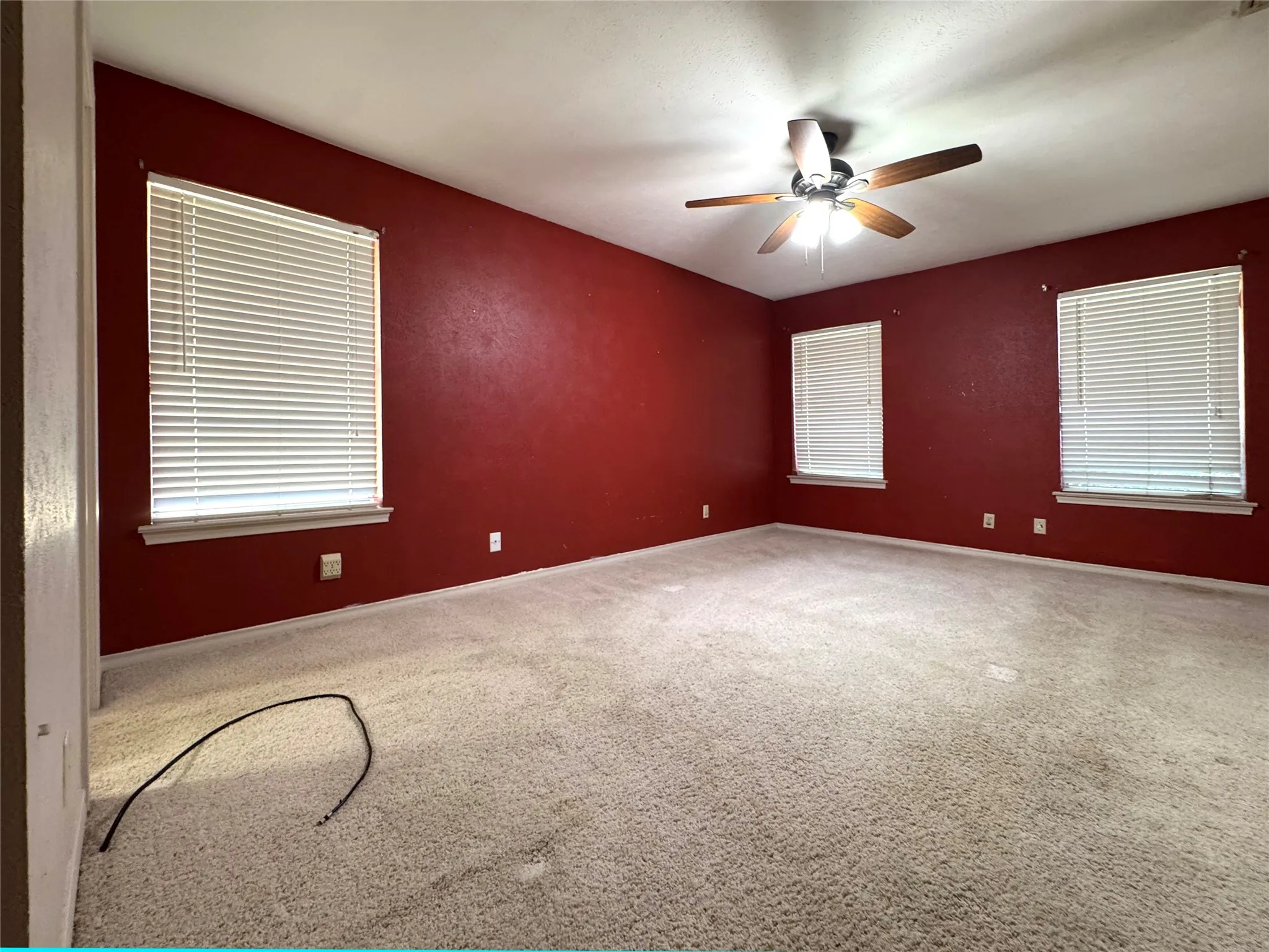 Single Family Residence For Sale in Dallas County , 1620 N Houston School Road, Lancaster, Texas 75134, 3 Bedroom, 2 Bathroom, 2 Garage spaces, 1,732 Sqft, built in 1965, mls#21365878, Real Estate Agent in Lancaster, Homes For Sale in Dallas county, Homes For Sale in Lancaster, Realtor in Lancaster Texas, Real Estate Brokerage Independent Realty Texas, Luminita Cordes Realtor