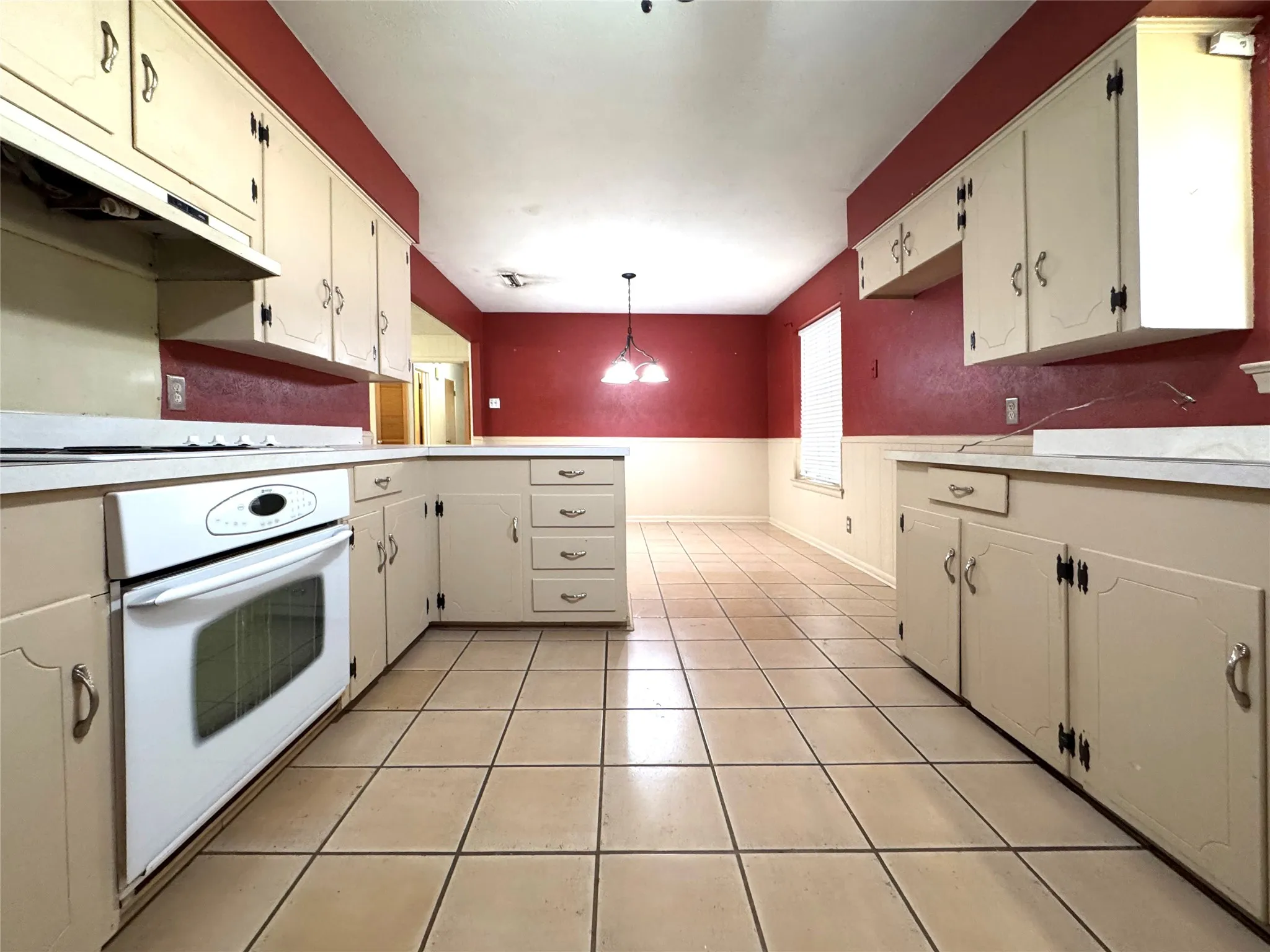Single Family Residence For Sale in Dallas County , 1620 N Houston School Road, Lancaster, Texas 75134, 3 Bedroom, 2 Bathroom, 2 Garage spaces, 1,732 Sqft, built in 1965, mls#21365878, Real Estate Agent in Lancaster, Homes For Sale in Dallas county, Homes For Sale in Lancaster, Realtor in Lancaster Texas, Real Estate Brokerage Independent Realty Texas, Luminita Cordes Realtor