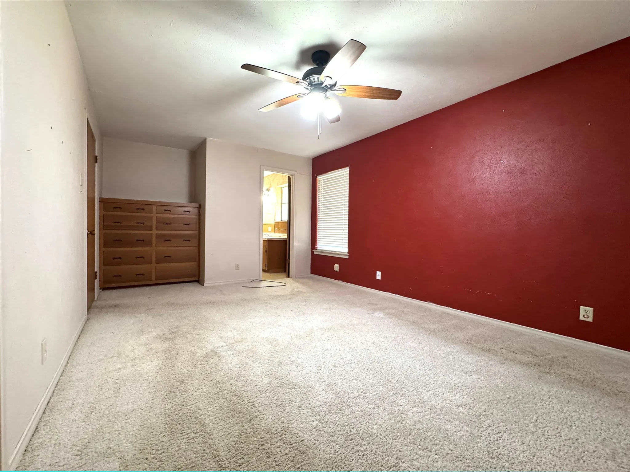 Single Family Residence For Sale in Dallas County , 1620 N Houston School Road, Lancaster, Texas 75134, 3 Bedroom, 2 Bathroom, 2 Garage spaces, 1,732 Sqft, built in 1965, mls#21365878, Real Estate Agent in Lancaster, Homes For Sale in Dallas county, Homes For Sale in Lancaster, Realtor in Lancaster Texas, Real Estate Brokerage Independent Realty Texas, Luminita Cordes Realtor