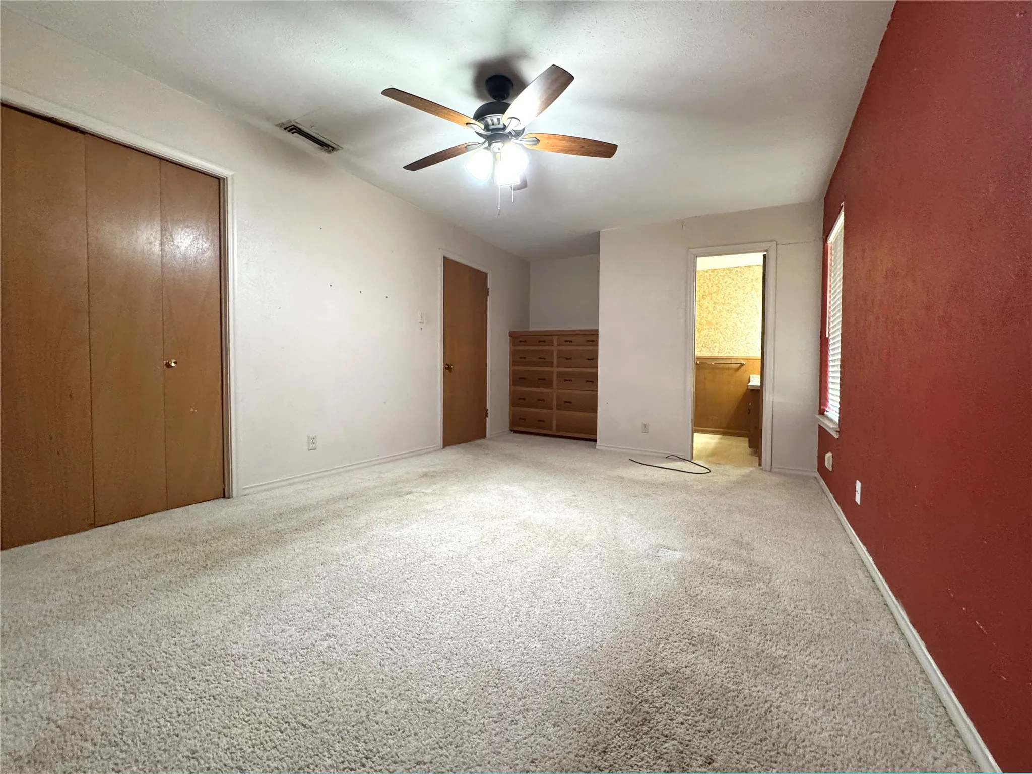 Single Family Residence For Sale in Dallas County , 1620 N Houston School Road, Lancaster, Texas 75134, 3 Bedroom, 2 Bathroom, 2 Garage spaces, 1,732 Sqft, built in 1965, mls#21365878, Real Estate Agent in Lancaster, Homes For Sale in Dallas county, Homes For Sale in Lancaster, Realtor in Lancaster Texas, Real Estate Brokerage Independent Realty Texas, Luminita Cordes Realtor