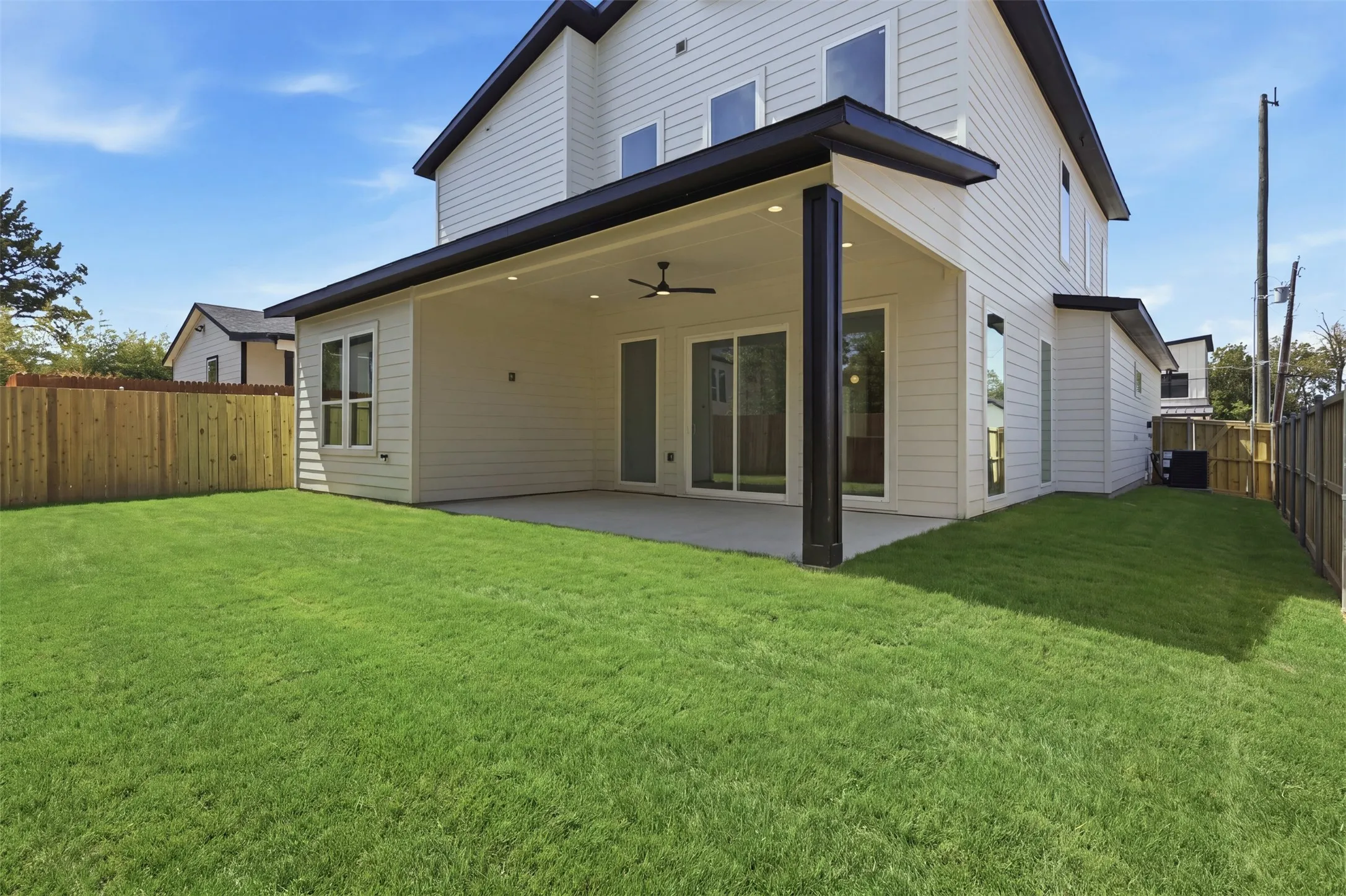 Single Family Residence For Sale in Dallas County , 1414 Doyle Avenue, Dallas, Texas 75203, 4 Bedroom, 3 Bathroom, 2 Garage spaces, 2,440 Sqft, built in 2026, mls#21364744, Real Estate Agent in Dallas, Homes For Sale in Dallas county, Homes For Sale in Dallas, Realtor in Dallas Texas, Real Estate Brokerage Independent Realty Texas, Luminita Cordes Realtor