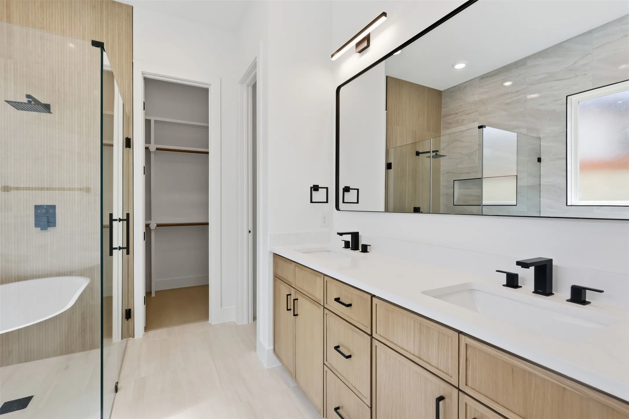 Dual vanity