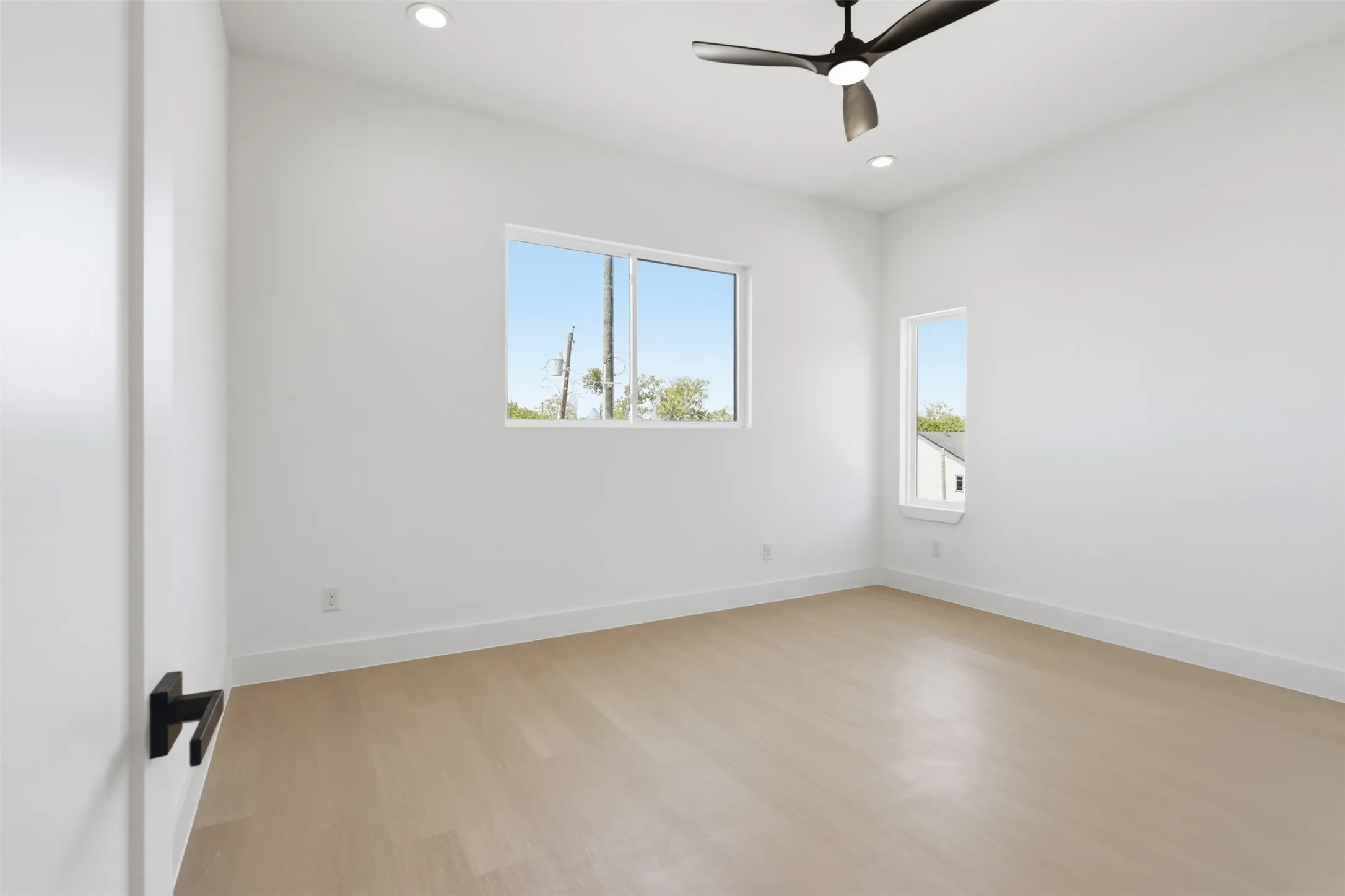 Single Family Residence For Sale in Dallas County , 1414 Doyle Avenue, Dallas, Texas 75203, 4 Bedroom, 3 Bathroom, 2 Garage spaces, 2,440 Sqft, built in 2026, mls#21364744, Real Estate Agent in Dallas, Homes For Sale in Dallas county, Homes For Sale in Dallas, Realtor in Dallas Texas, Real Estate Brokerage Independent Realty Texas, Luminita Cordes Realtor