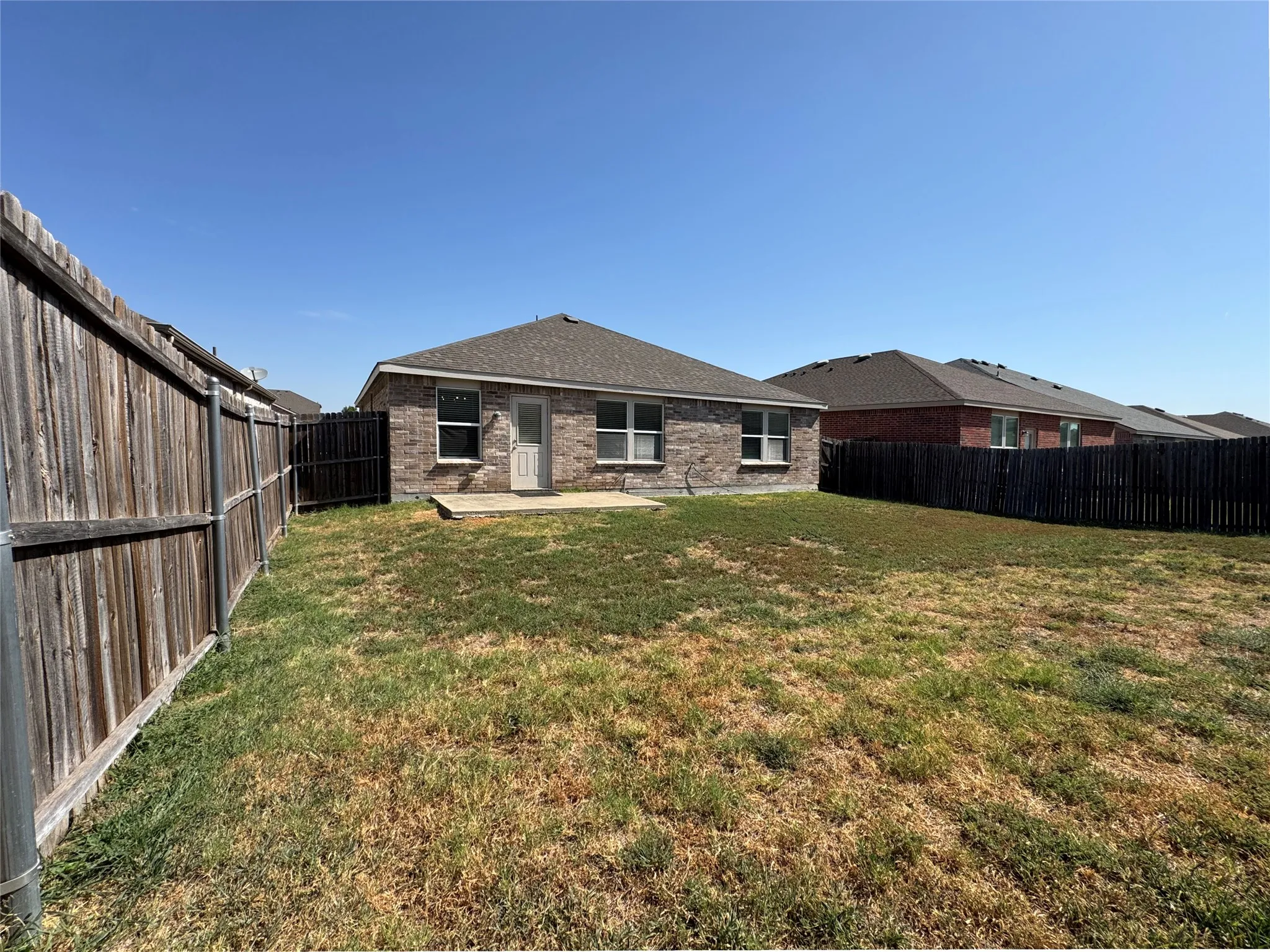 Single Family Residence For Rent in Denton County , 3020 Manuel Creek Drive, Little Elm, Texas 75068, 3 Bedroom, 2 Bathroom, 2 Garage spaces, 1,443 Sqft, built in 2016, mls#21365835, Real Estate Agent in Little Elm, Homes For Rent in Denton county, Homes For Rent in Little Elm, Realtor in Little Elm Texas, Real Estate Brokerage Independent Realty Texas, Luminita Cordes Realtor