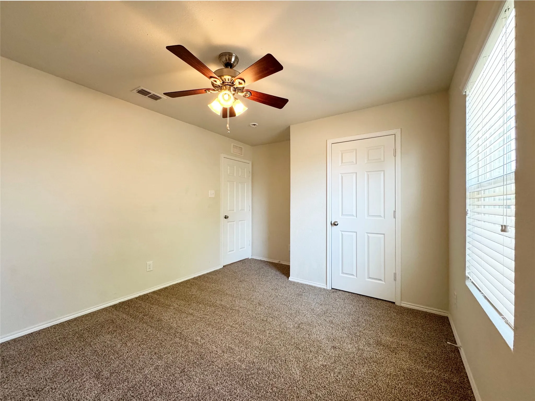 Single Family Residence For Rent in Denton County , 3020 Manuel Creek Drive, Little Elm, Texas 75068, 3 Bedroom, 2 Bathroom, 2 Garage spaces, 1,443 Sqft, built in 2016, mls#21365835, Real Estate Agent in Little Elm, Homes For Rent in Denton county, Homes For Rent in Little Elm, Realtor in Little Elm Texas, Real Estate Brokerage Independent Realty Texas, Luminita Cordes Realtor