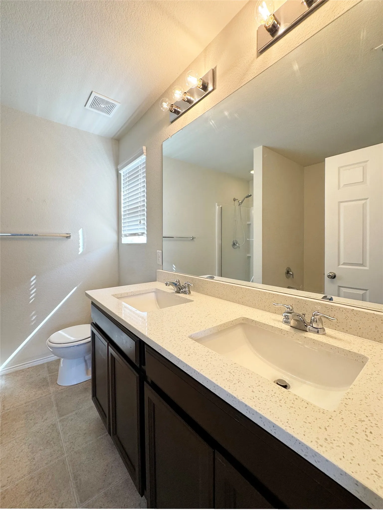 Single Family Residence For Rent in Denton County , 3020 Manuel Creek Drive, Little Elm, Texas 75068, 3 Bedroom, 2 Bathroom, 2 Garage spaces, 1,443 Sqft, built in 2016, mls#21365835, Real Estate Agent in Little Elm, Homes For Rent in Denton county, Homes For Rent in Little Elm, Realtor in Little Elm Texas, Real Estate Brokerage Independent Realty Texas, Luminita Cordes Realtor