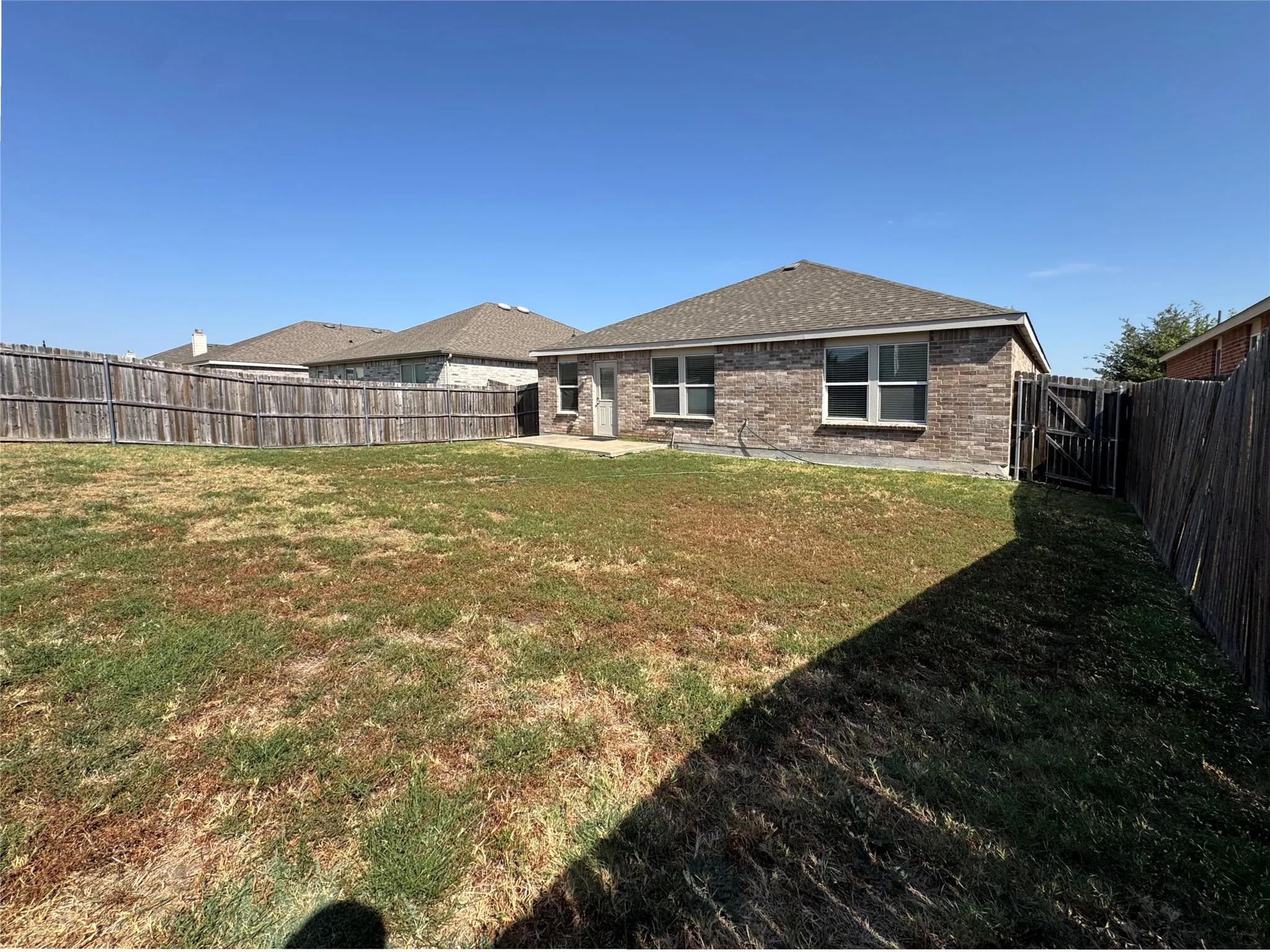 Single Family Residence For Rent in Denton County , 3020 Manuel Creek Drive, Little Elm, Texas 75068, 3 Bedroom, 2 Bathroom, 2 Garage spaces, 1,443 Sqft, built in 2016, mls#21365835, Real Estate Agent in Little Elm, Homes For Rent in Denton county, Homes For Rent in Little Elm, Realtor in Little Elm Texas, Real Estate Brokerage Independent Realty Texas, Luminita Cordes Realtor