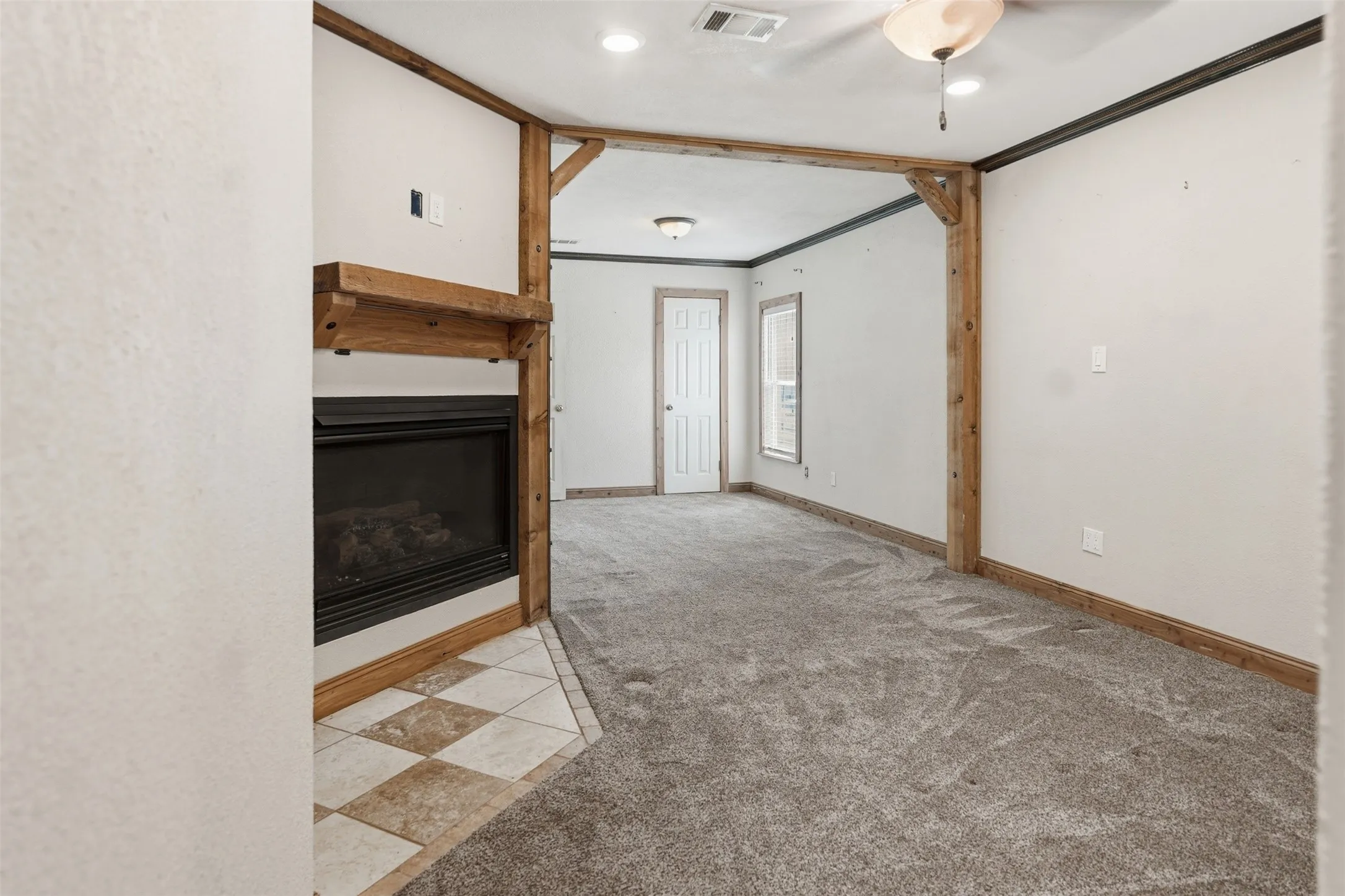 Single Family Residence For Sale in Tarrant County , 1218 Diana Drive, Arlington, Texas 76011, 3 Bedroom, 2 Bathroom, Garage spaces, 1,467 Sqft, built in 1958, mls#21365907, Real Estate Agent in Arlington, Homes For Sale in Tarrant county, Homes For Sale in Arlington, Realtor in Arlington Texas, Real Estate Brokerage Independent Realty Texas, Luminita Cordes Realtor