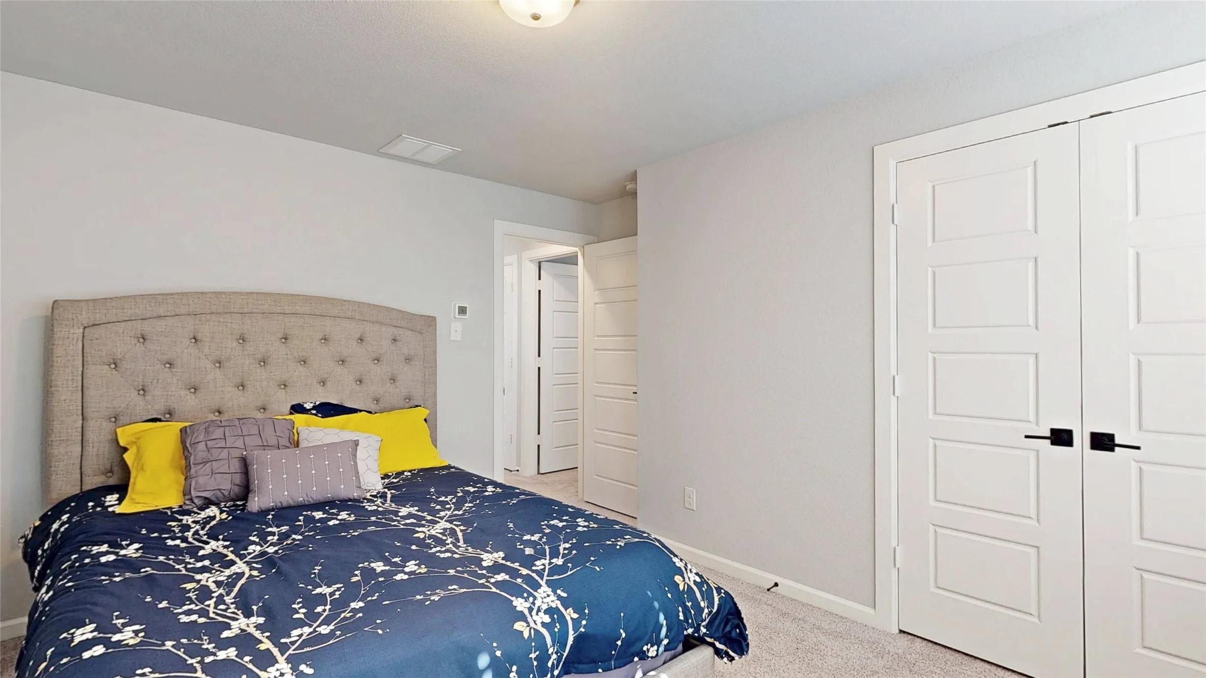 Single Family Residence For Sale in Dallas County , 1521 Kessler Drive, Carrollton, Texas 75006, 3 Bedroom, 3 Bathroom, 2 Garage spaces, 1,966 Sqft, built in 2020, mls#21365908, Real Estate Agent in Carrollton, Homes For Sale in Dallas county, Homes For Sale in Carrollton, Realtor in Carrollton Texas, Real Estate Brokerage Independent Realty Texas, Luminita Cordes Realtor