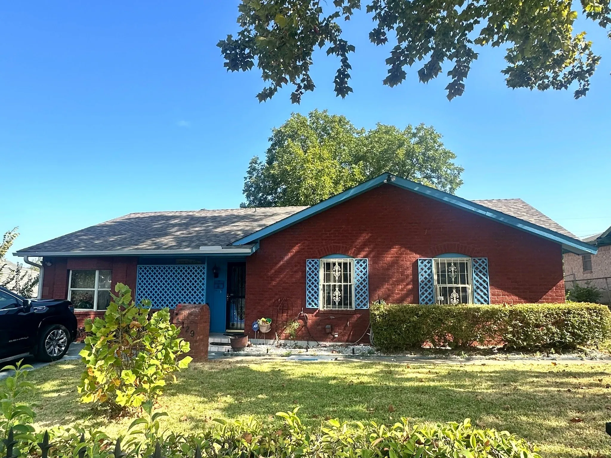 Single Family Residence For Sale in Dallas County , 4129 Clark College Drive, Dallas, Texas 75241, 3 Bedroom, 1 Bathroom, Garage spaces, 1,330 Sqft, built in 1972, mls#21365847, Real Estate Agent in Dallas, Homes For Sale in Dallas county, Homes For Sale in Dallas, Realtor in Dallas Texas, Real Estate Brokerage Independent Realty Texas, Luminita Cordes Realtor