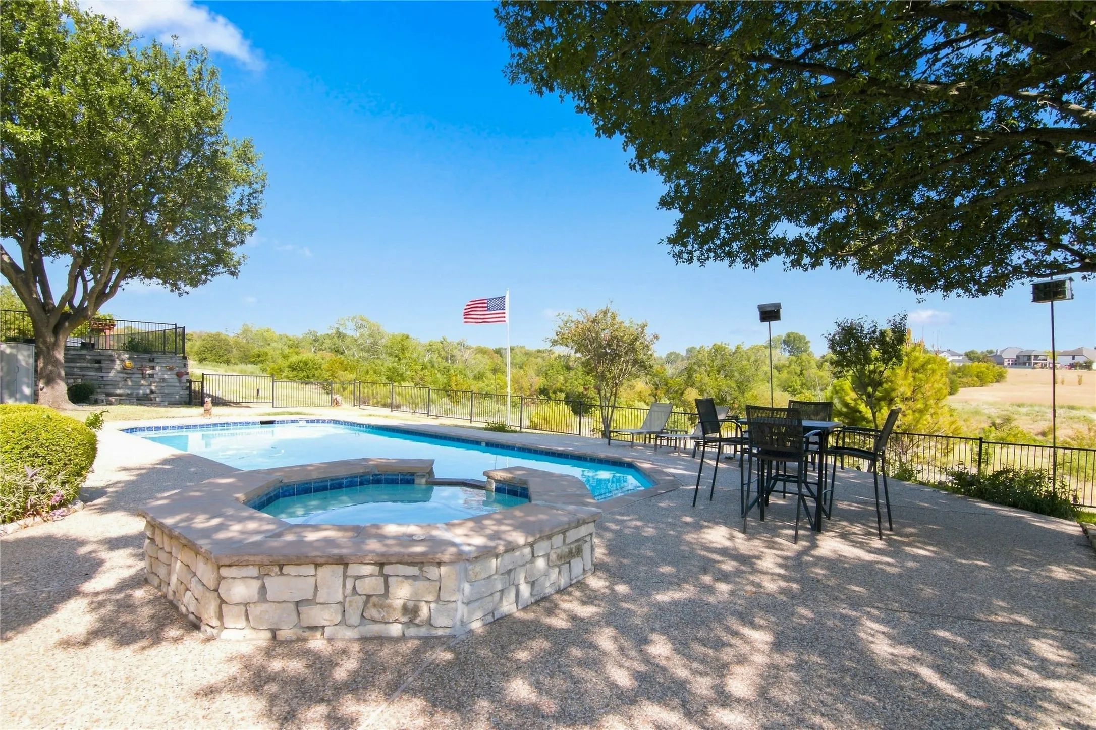Single Family Residence For Sale in Tarrant County , 7613 Royal Troon Drive, Fort Worth, Texas 76179, 3 Bedroom, 4 Bathroom, 2 Garage spaces, 3,271 Sqft, built in 1998, mls#21364537, Real Estate Agent in Fort Worth, Homes For Sale in Tarrant county, Homes For Sale in Fort Worth, Realtor in Fort Worth Texas, Real Estate Brokerage Independent Realty Texas, Luminita Cordes Realtor
