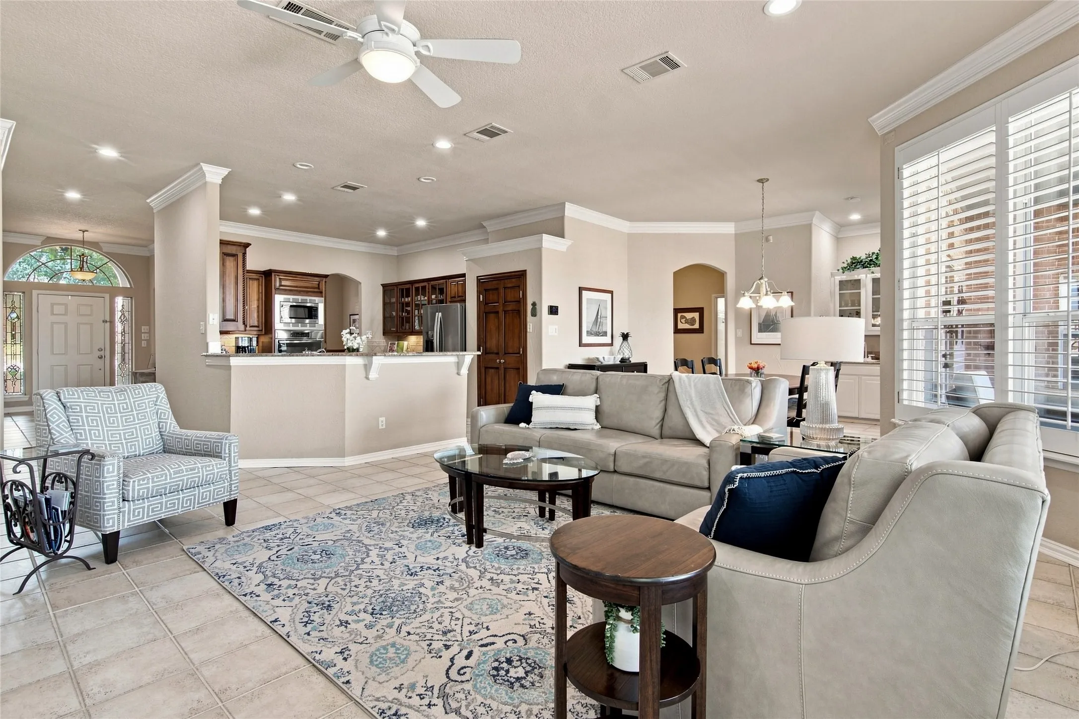 Single Family Residence For Sale in Tarrant County , 7613 Royal Troon Drive, Fort Worth, Texas 76179, 3 Bedroom, 4 Bathroom, 2 Garage spaces, 3,271 Sqft, built in 1998, mls#21364537, Real Estate Agent in Fort Worth, Homes For Sale in Tarrant county, Homes For Sale in Fort Worth, Realtor in Fort Worth Texas, Real Estate Brokerage Independent Realty Texas, Luminita Cordes Realtor