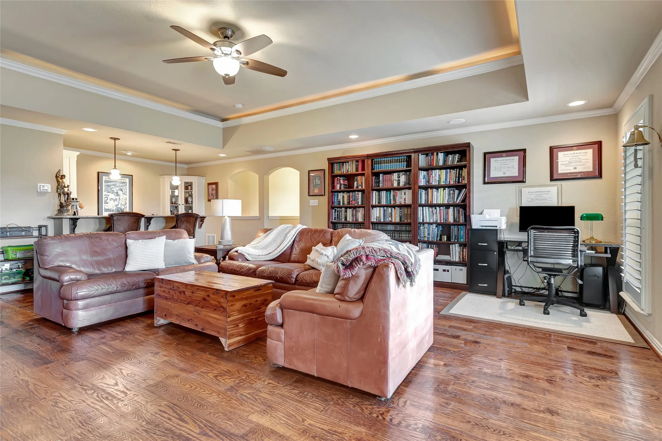 Single Family Residence For Sale in Tarrant County , 7613 Royal Troon Drive, Fort Worth, Texas 76179, 3 Bedroom, 4 Bathroom, 2 Garage spaces, 3,271 Sqft, built in 1998, mls#21364537, Real Estate Agent in Fort Worth, Homes For Sale in Tarrant county, Homes For Sale in Fort Worth, Realtor in Fort Worth Texas, Real Estate Brokerage Independent Realty Texas, Luminita Cordes Realtor
