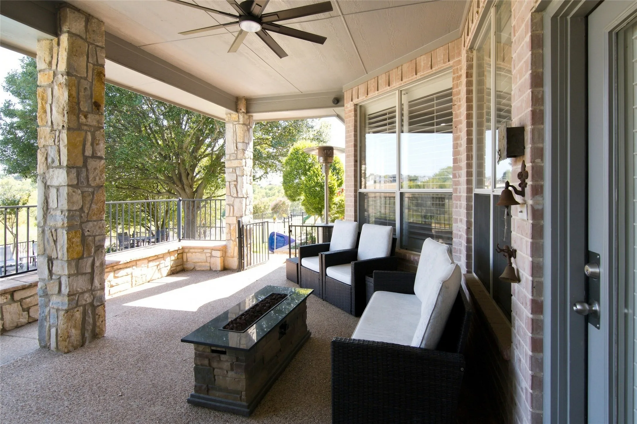 Single Family Residence For Sale in Tarrant County , 7613 Royal Troon Drive, Fort Worth, Texas 76179, 3 Bedroom, 4 Bathroom, 2 Garage spaces, 3,271 Sqft, built in 1998, mls#21364537, Real Estate Agent in Fort Worth, Homes For Sale in Tarrant county, Homes For Sale in Fort Worth, Realtor in Fort Worth Texas, Real Estate Brokerage Independent Realty Texas, Luminita Cordes Realtor