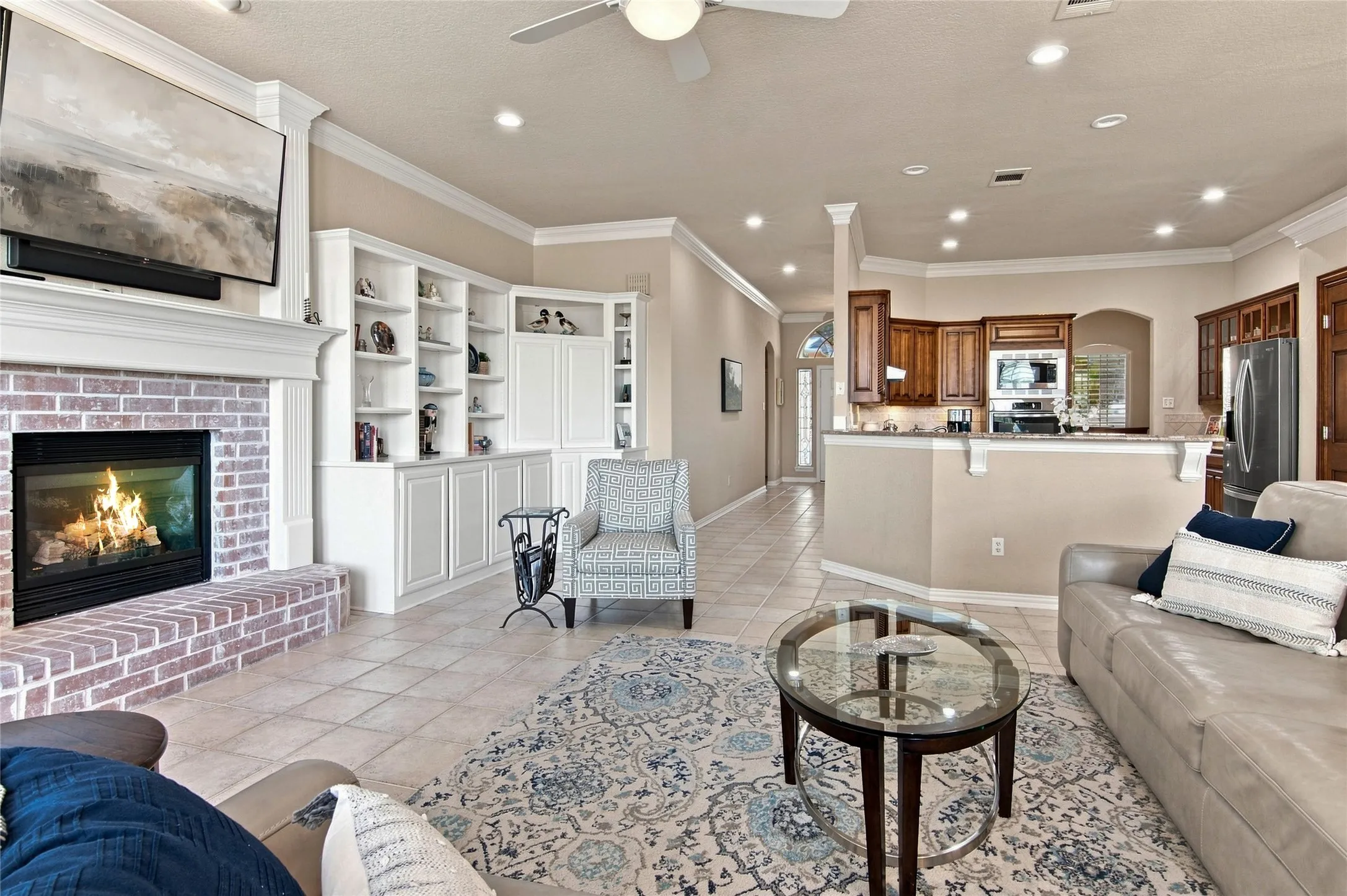 Single Family Residence For Sale in Tarrant County , 7613 Royal Troon Drive, Fort Worth, Texas 76179, 3 Bedroom, 4 Bathroom, 2 Garage spaces, 3,271 Sqft, built in 1998, mls#21364537, Real Estate Agent in Fort Worth, Homes For Sale in Tarrant county, Homes For Sale in Fort Worth, Realtor in Fort Worth Texas, Real Estate Brokerage Independent Realty Texas, Luminita Cordes Realtor