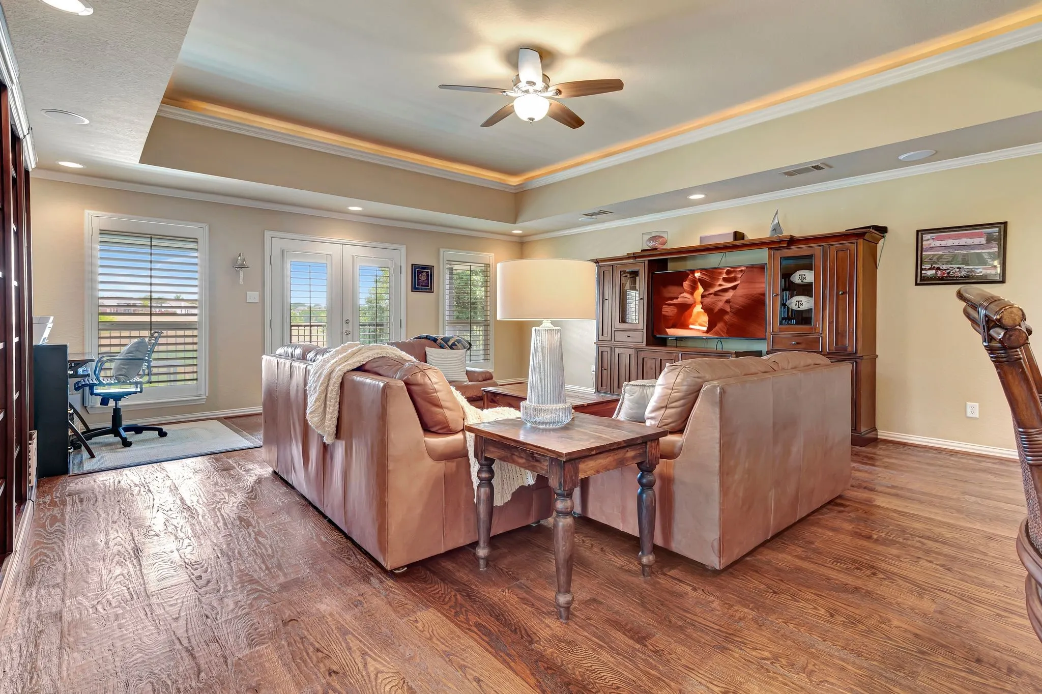 Single Family Residence For Sale in Tarrant County , 7613 Royal Troon Drive, Fort Worth, Texas 76179, 3 Bedroom, 4 Bathroom, 2 Garage spaces, 3,271 Sqft, built in 1998, mls#21364537, Real Estate Agent in Fort Worth, Homes For Sale in Tarrant county, Homes For Sale in Fort Worth, Realtor in Fort Worth Texas, Real Estate Brokerage Independent Realty Texas, Luminita Cordes Realtor