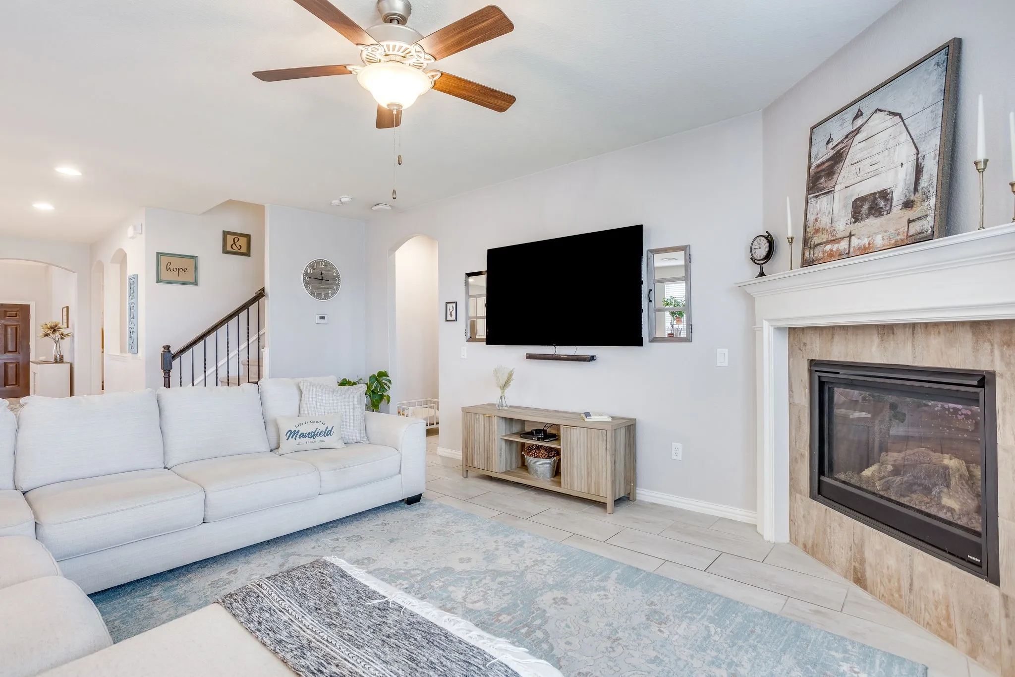 Single Family Residence For Sale in Johnson County , 3508 Weyburn Drive, Mansfield, Texas 76084, 4 Bedroom, 3 Bathroom, 2 Garage spaces, 3,152 Sqft, built in 2018, mls#21362728, Real Estate Agent in Mansfield, Homes For Sale in Johnson county, Homes For Sale in Mansfield, Realtor in Mansfield Texas, Real Estate Brokerage Independent Realty Texas, Luminita Cordes Realtor