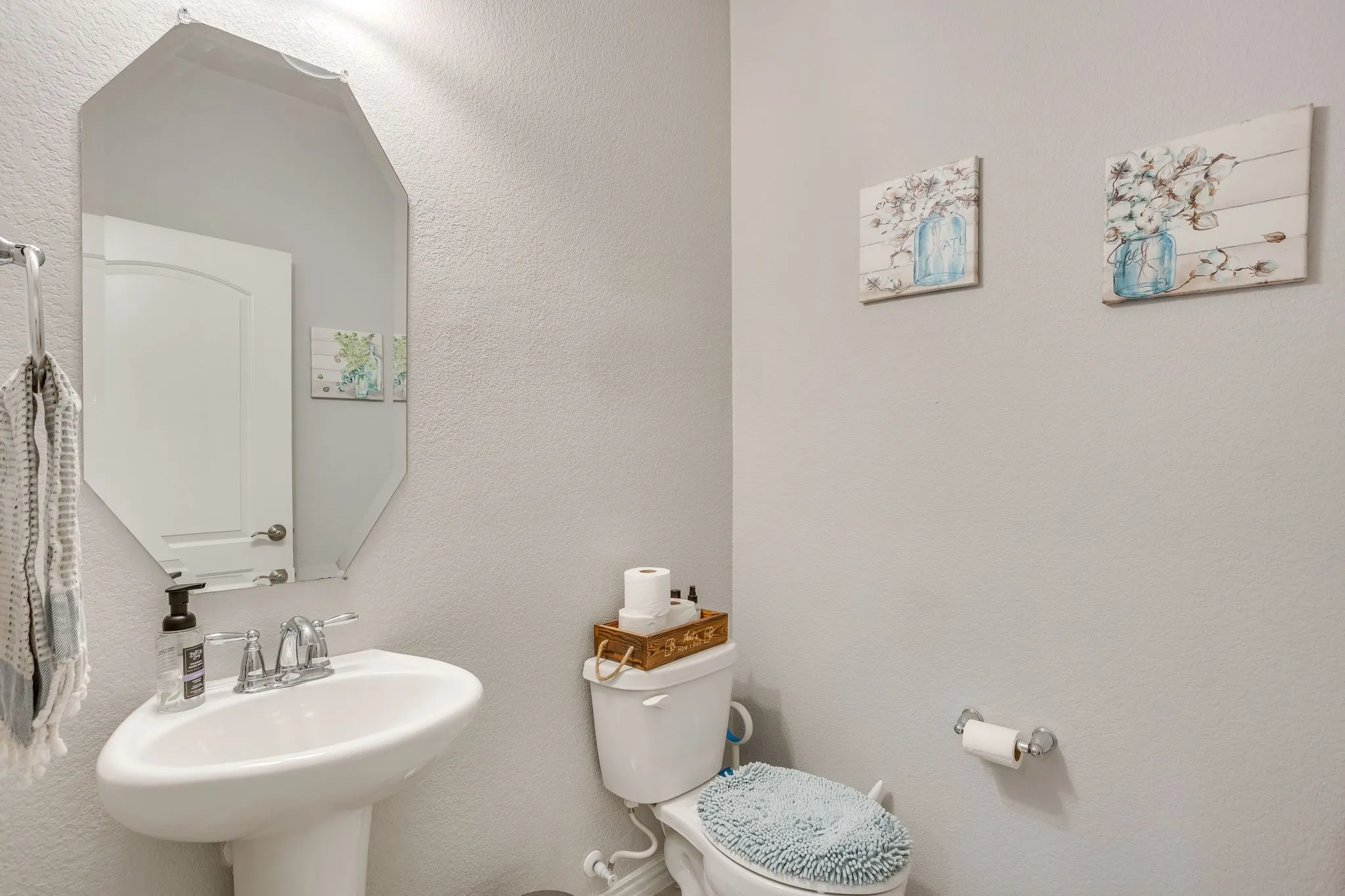 Single Family Residence For Sale in Johnson County , 3508 Weyburn Drive, Mansfield, Texas 76084, 4 Bedroom, 3 Bathroom, 2 Garage spaces, 3,152 Sqft, built in 2018, mls#21362728, Real Estate Agent in Mansfield, Homes For Sale in Johnson county, Homes For Sale in Mansfield, Realtor in Mansfield Texas, Real Estate Brokerage Independent Realty Texas, Luminita Cordes Realtor