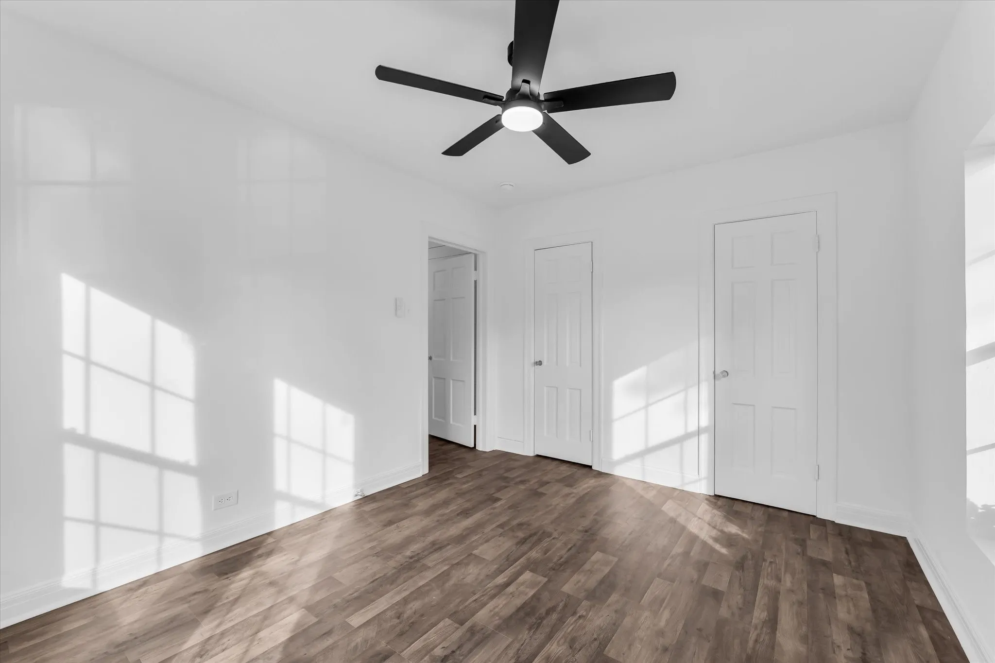 Single Family Residence For Sale in Mc Lennan County , 916 N 31st Street, Waco, Texas 76707, 2 Bedroom, 1 Bathroom, 1 Garage spaces, 980 Sqft, built in 1940, mls#21364696, Real Estate Agent in Waco, Homes For Sale in Mc Lennan county, Homes For Sale in Waco, Realtor in Waco Texas, Real Estate Brokerage Independent Realty Texas, Luminita Cordes Realtor