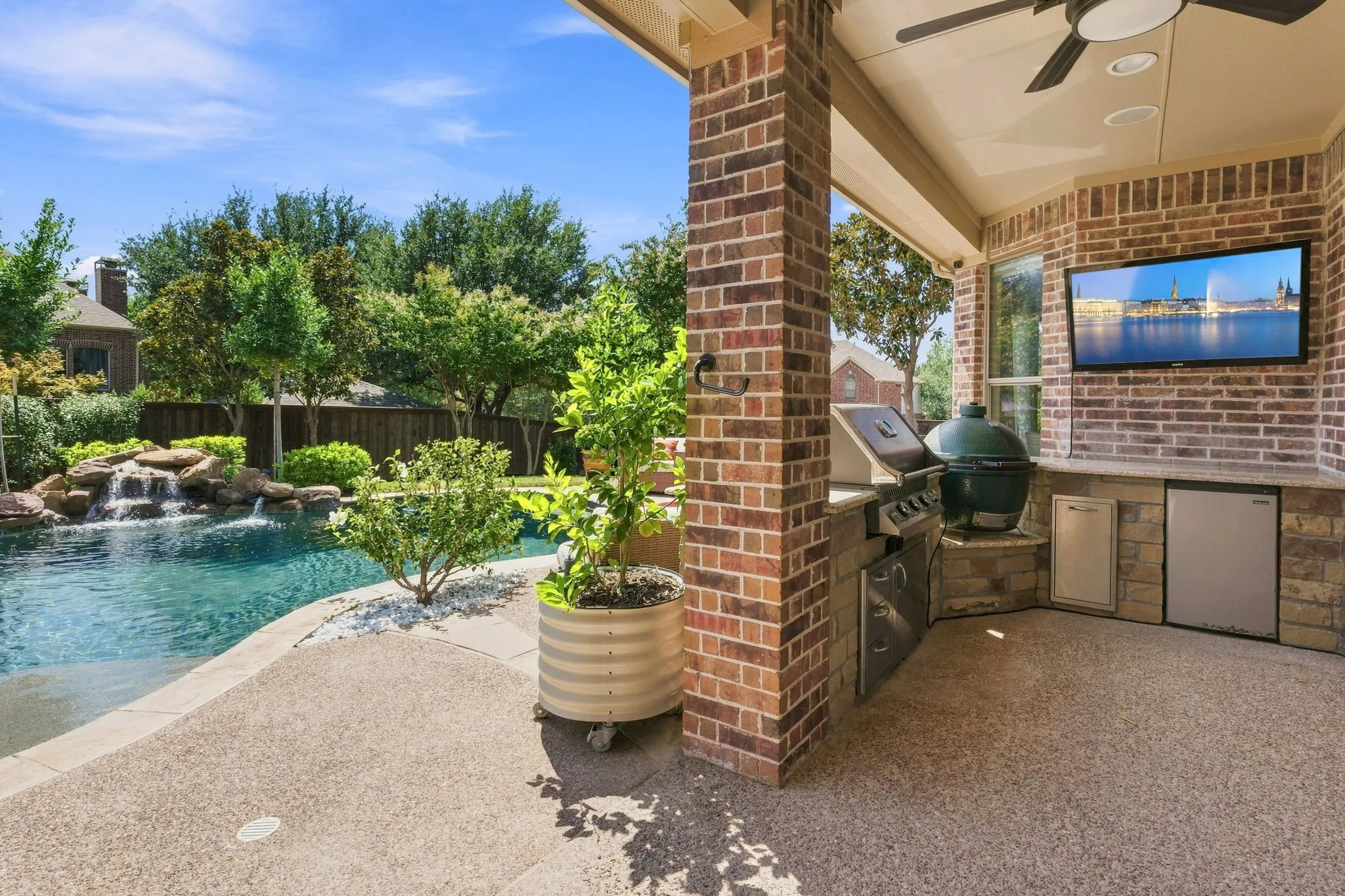 Single Family Residence For Sale in Collin County , 1000 Monticello Drive, Prosper, Texas 75078, 4 Bedroom, 3 Bathroom, 3 Garage spaces, 3,908 Sqft, built in 2005, mls#21356495, Real Estate Agent in Prosper, Homes For Sale in Collin county, Homes For Sale in Prosper, Realtor in Prosper Texas, Real Estate Brokerage Independent Realty Texas, Luminita Cordes Realtor