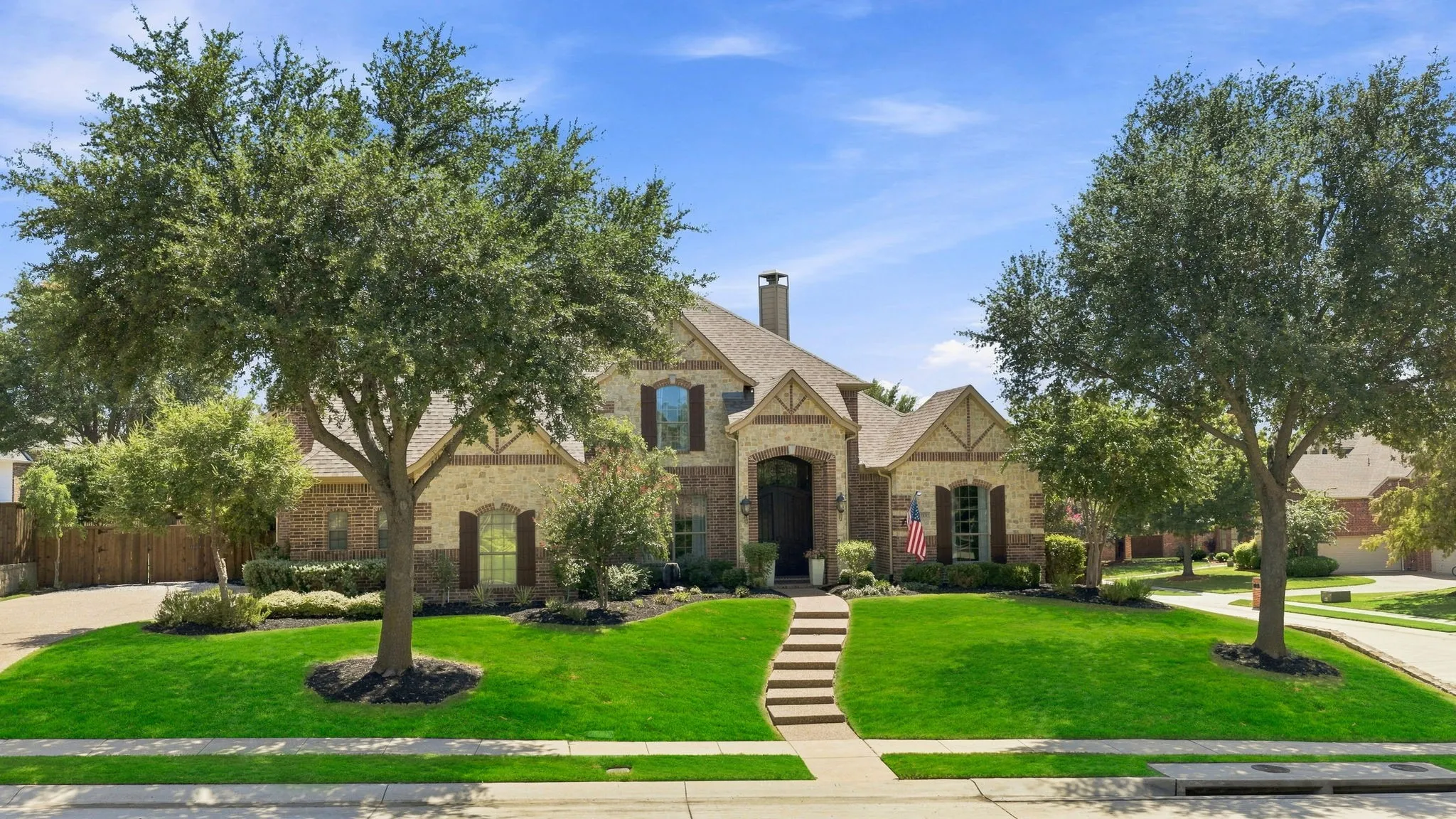 Single Family Residence For Sale in Collin County , 1000 Monticello Drive, Prosper, Texas 75078, 4 Bedroom, 3 Bathroom, 3 Garage spaces, 3,908 Sqft, built in 2005, mls#21356495, Real Estate Agent in Prosper, Homes For Sale in Collin county, Homes For Sale in Prosper, Realtor in Prosper Texas, Real Estate Brokerage Independent Realty Texas, Luminita Cordes Realtor