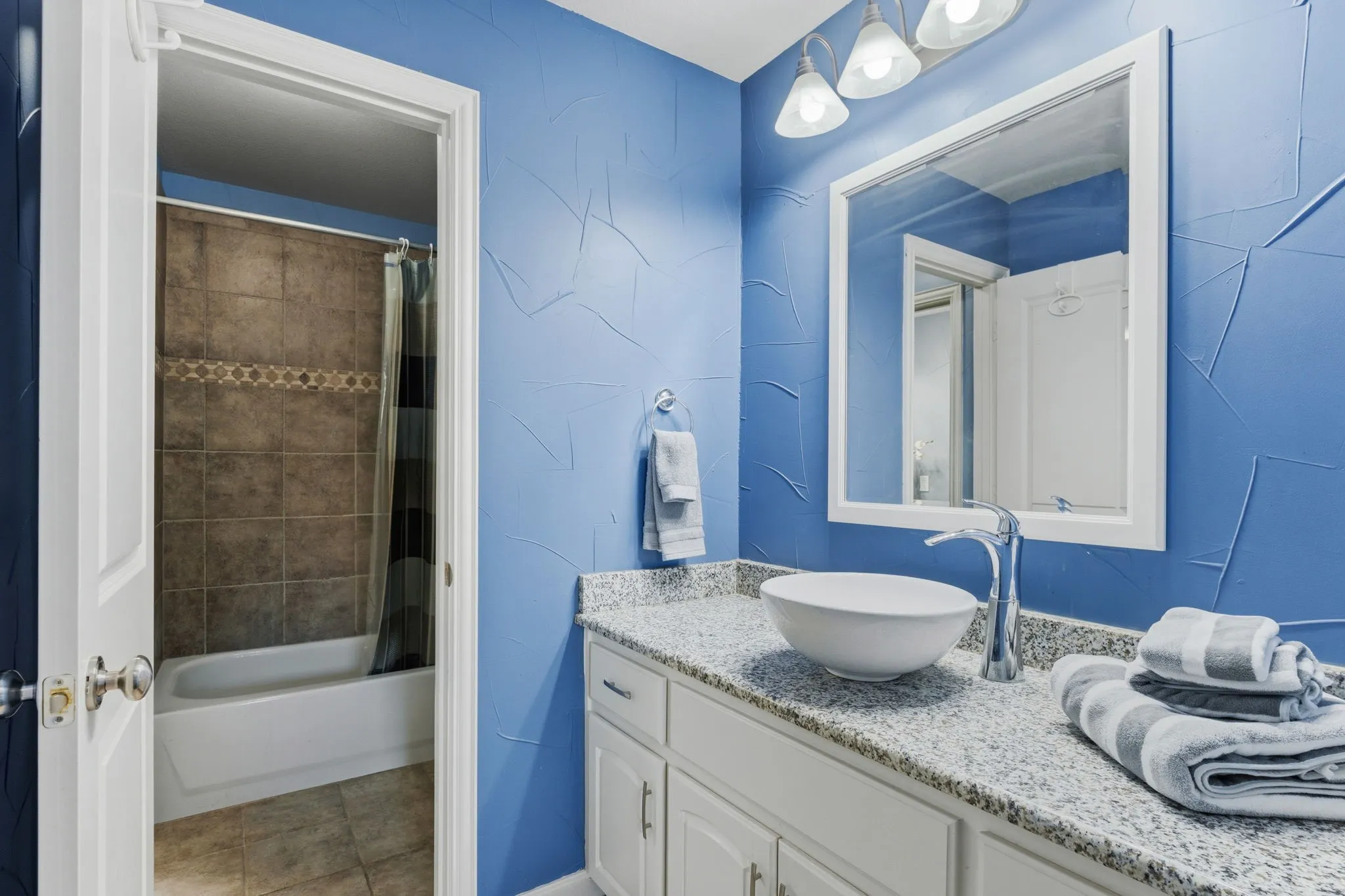 Single Family Residence For Sale in Collin County , 1000 Monticello Drive, Prosper, Texas 75078, 4 Bedroom, 3 Bathroom, 3 Garage spaces, 3,908 Sqft, built in 2005, mls#21356495, Real Estate Agent in Prosper, Homes For Sale in Collin county, Homes For Sale in Prosper, Realtor in Prosper Texas, Real Estate Brokerage Independent Realty Texas, Luminita Cordes Realtor