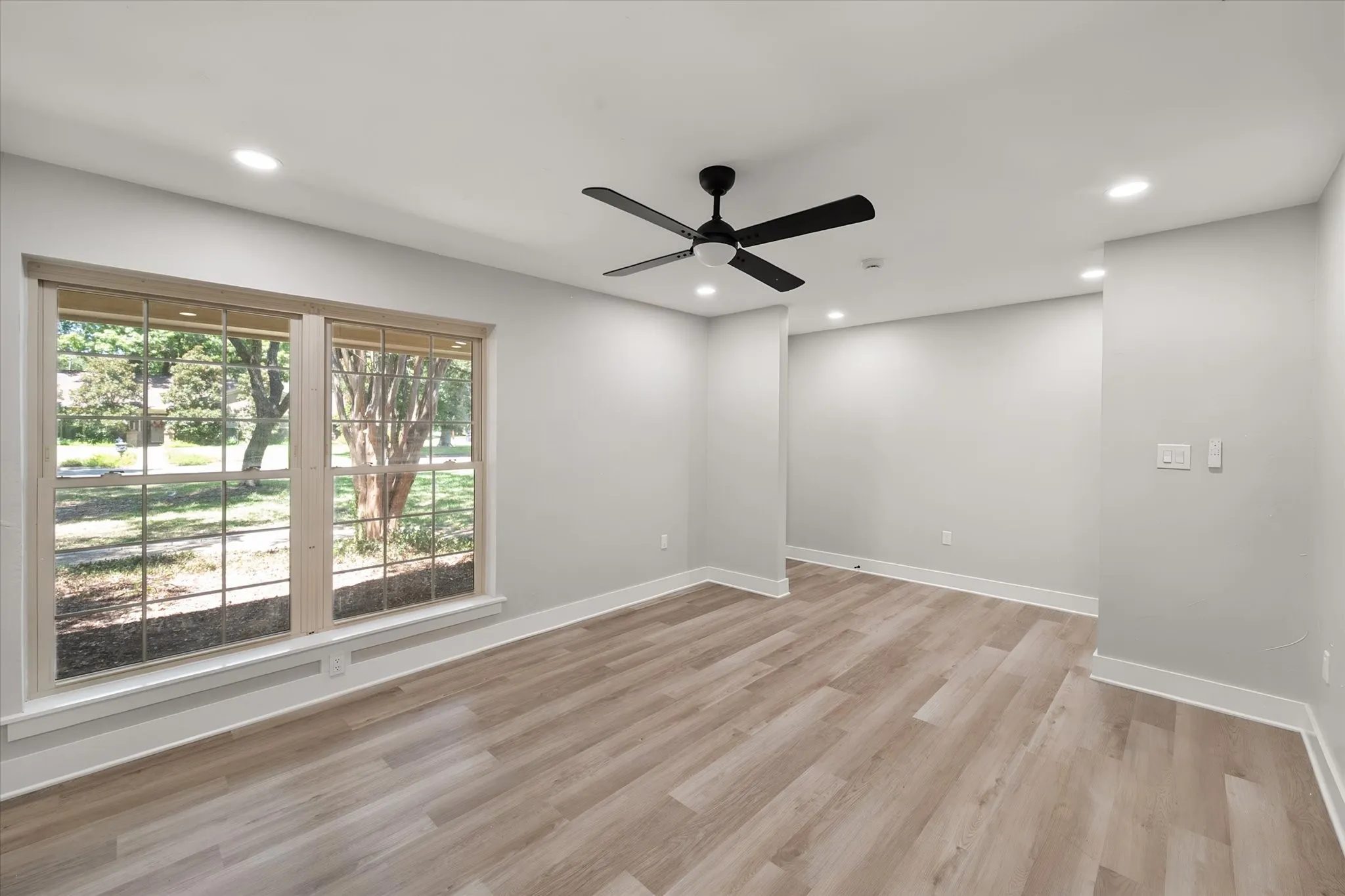 Single Family Residence For Sale in Navarro County , 1003 Woodcastle Drive, Corsicana, Texas 75110, 3 Bedroom, 2 Bathroom, Garage spaces, 2,160 Sqft, built in 1968, mls#21363782, Real Estate Agent in Corsicana, Homes For Sale in Navarro county, Homes For Sale in Corsicana, Realtor in Corsicana Texas, Real Estate Brokerage Independent Realty Texas, Luminita Cordes Realtor
