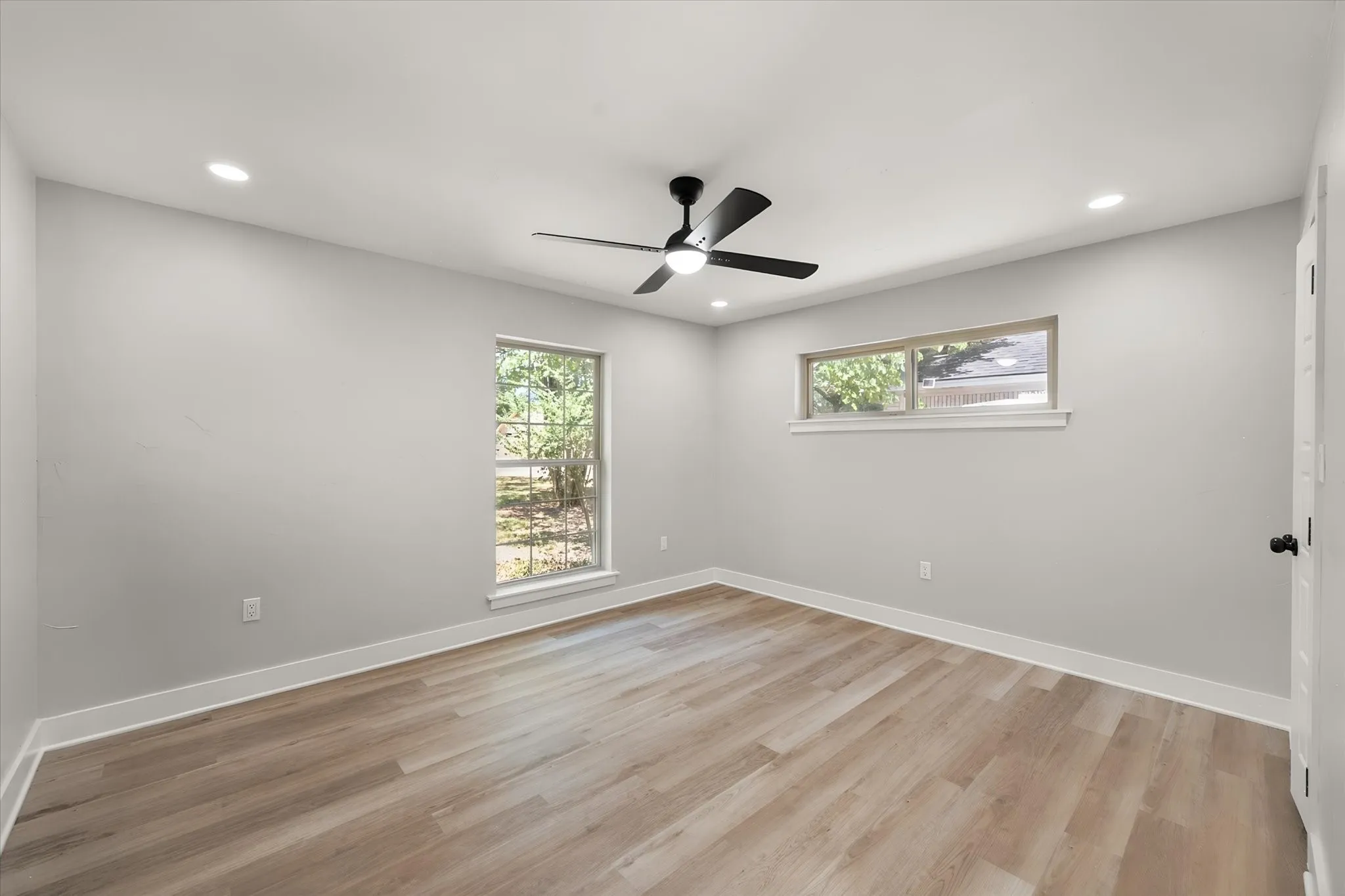 Single Family Residence For Sale in Navarro County , 1003 Woodcastle Drive, Corsicana, Texas 75110, 3 Bedroom, 2 Bathroom, Garage spaces, 2,160 Sqft, built in 1968, mls#21363782, Real Estate Agent in Corsicana, Homes For Sale in Navarro county, Homes For Sale in Corsicana, Realtor in Corsicana Texas, Real Estate Brokerage Independent Realty Texas, Luminita Cordes Realtor