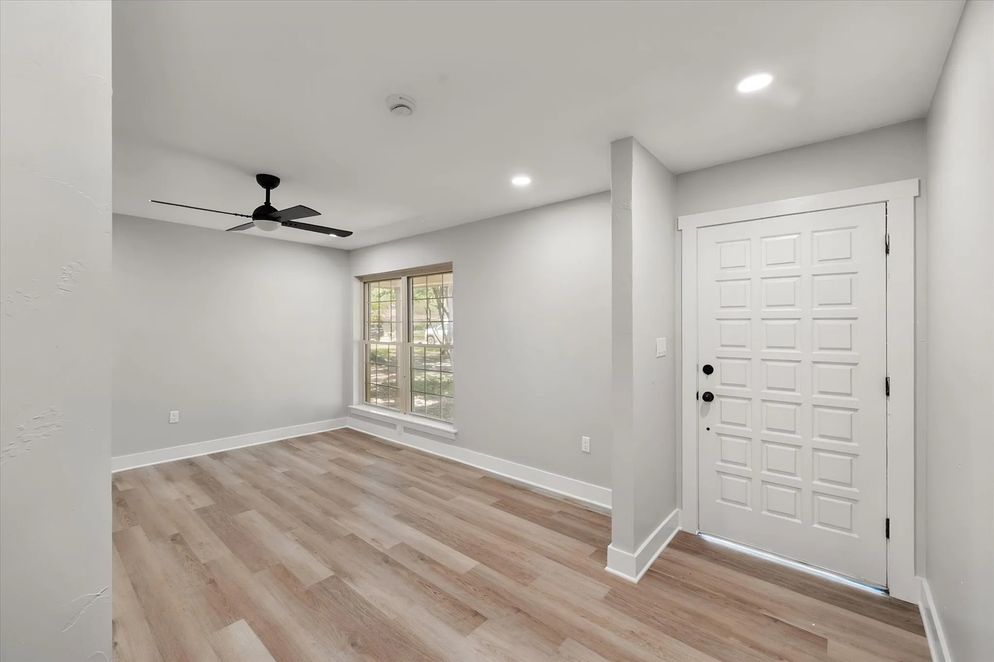 Single Family Residence For Sale in Navarro County , 1003 Woodcastle Drive, Corsicana, Texas 75110, 3 Bedroom, 2 Bathroom, Garage spaces, 2,160 Sqft, built in 1968, mls#21363782, Real Estate Agent in Corsicana, Homes For Sale in Navarro county, Homes For Sale in Corsicana, Realtor in Corsicana Texas, Real Estate Brokerage Independent Realty Texas, Luminita Cordes Realtor